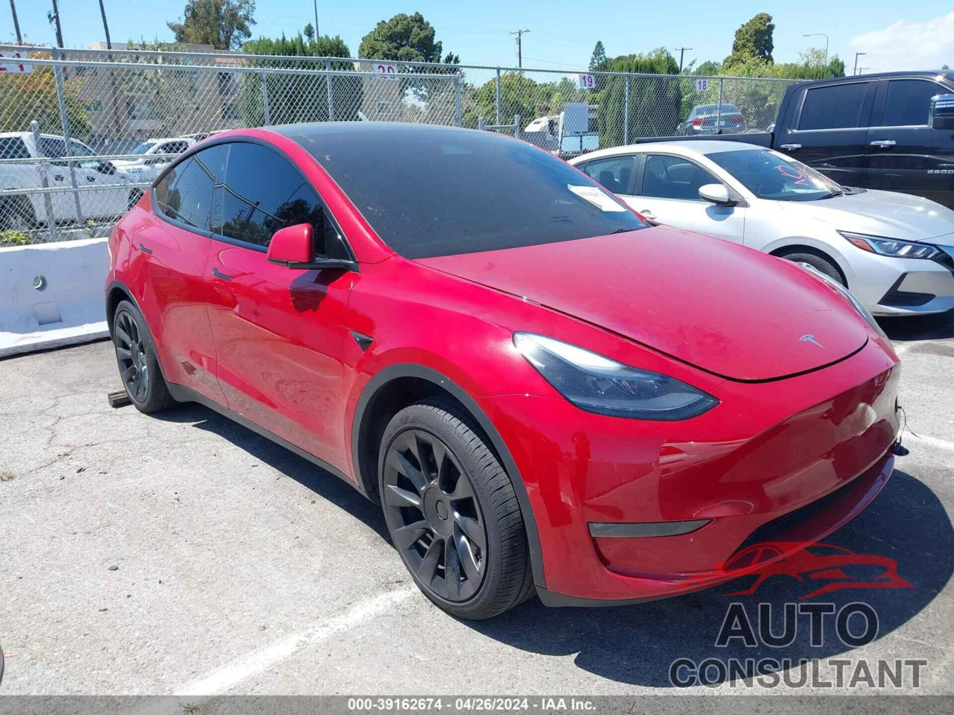 TESLA MODEL Y 2023 - 7SAYGDEE9PA180584