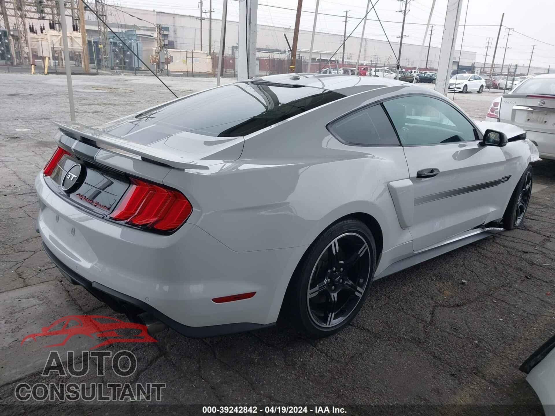 FORD MUSTANG 2020 - 1FA6P8CF6L5124873