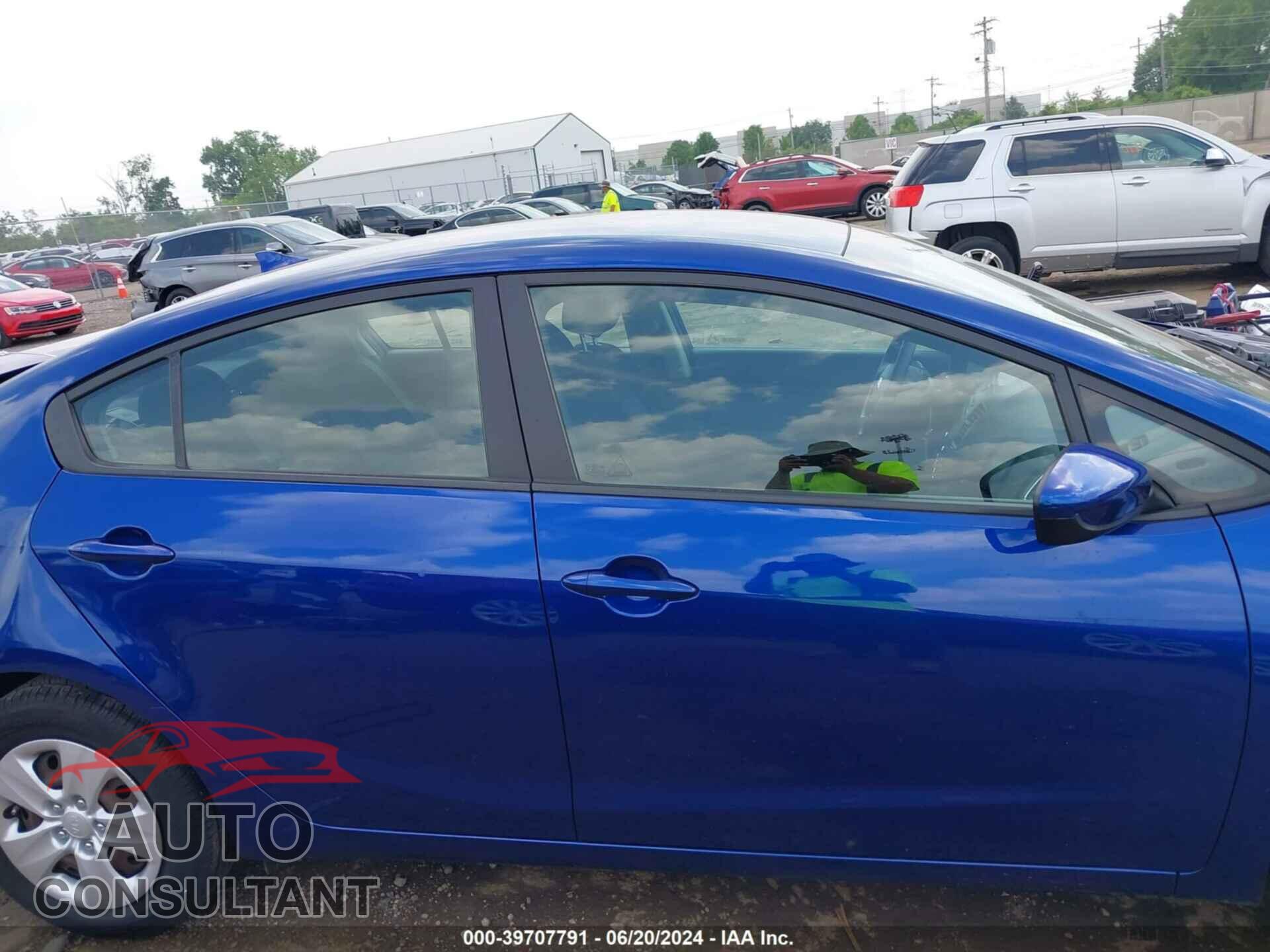 KIA FORTE 2017 - 3KPFK4A7XHE017852