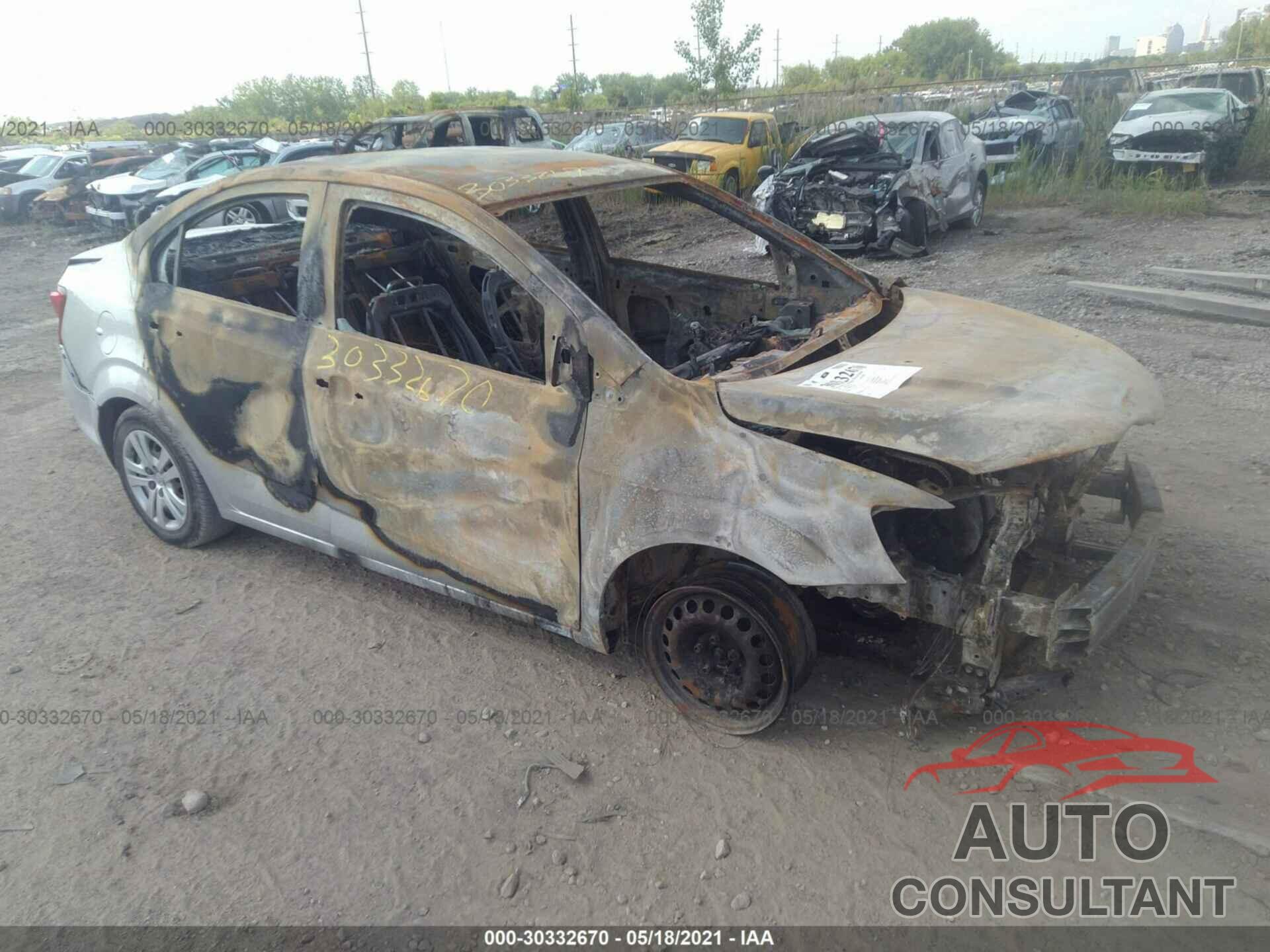 CHEVROLET SONIC 2017 - 1G1JA5SH8H4145544