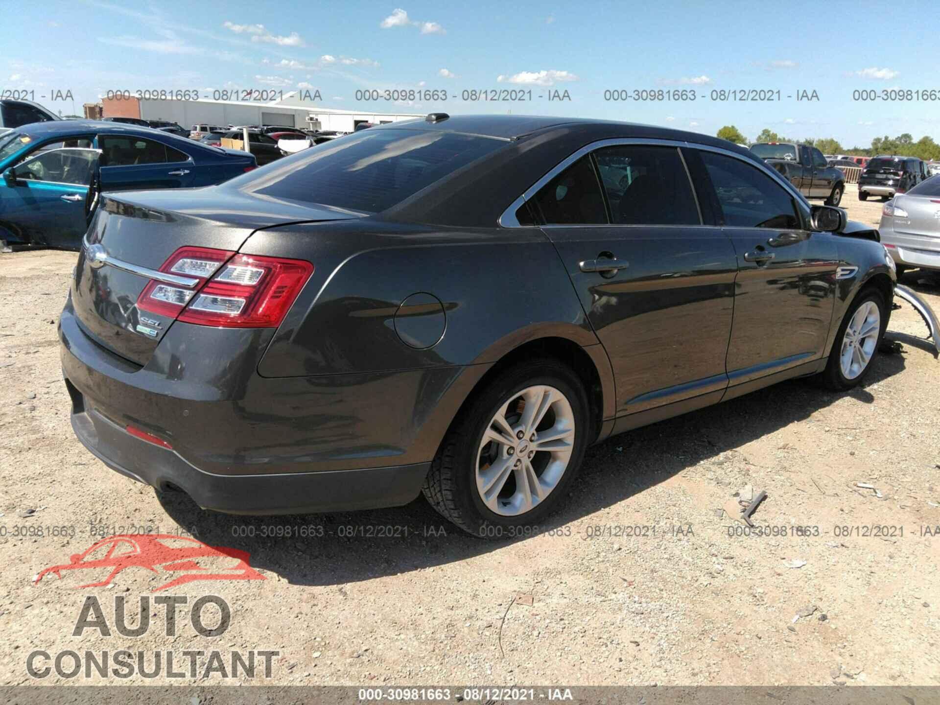 FORD TAURUS 2017 - 1FAHP2H84HG109865