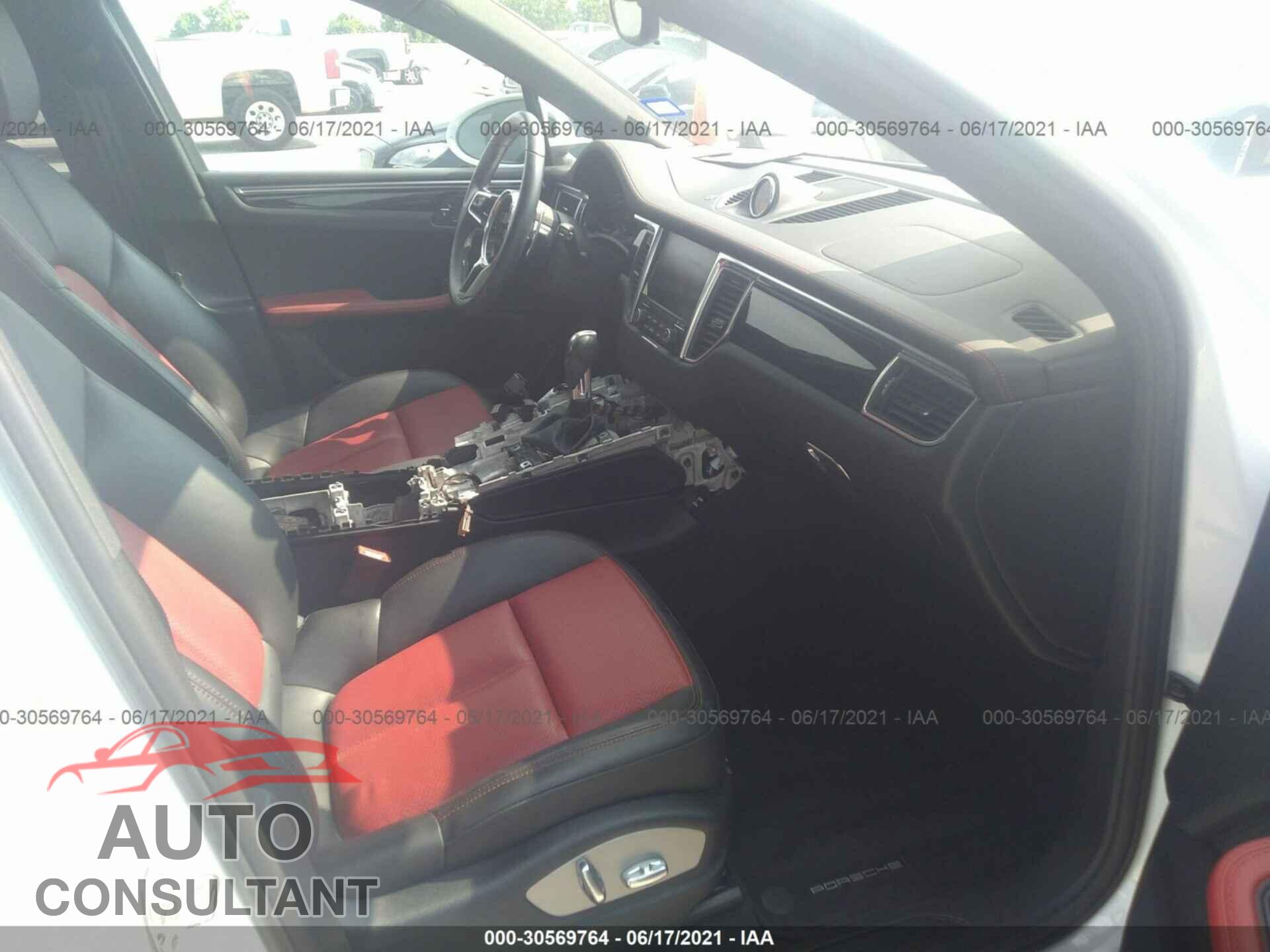 PORSCHE MACAN 2017 - WP1AA2A52HLB08085