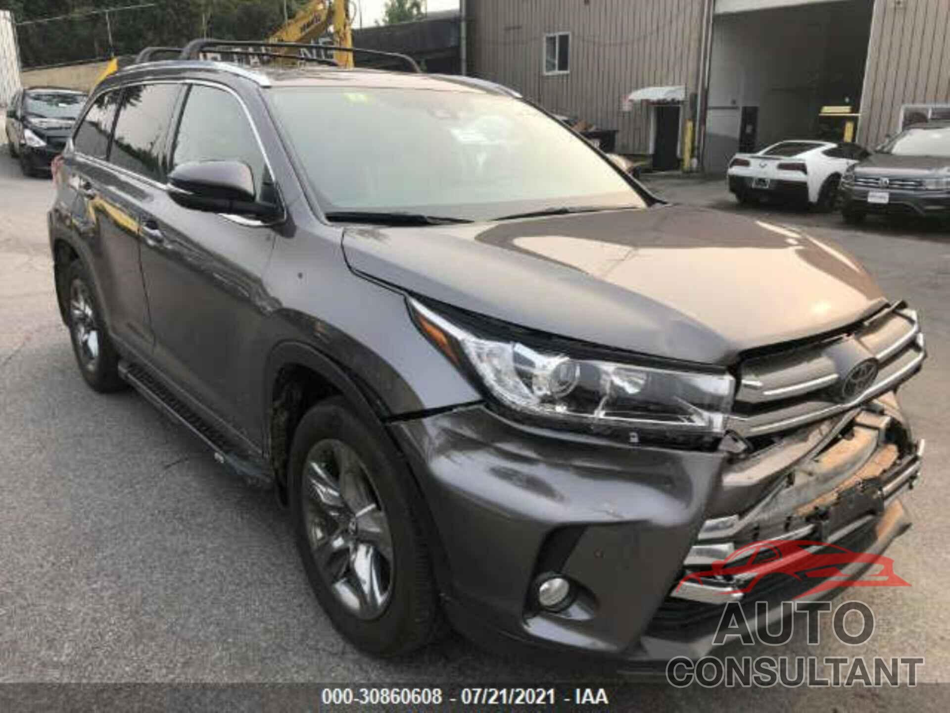TOYOTA HIGHLANDER 2018 - 5TDDZRFH7JS858590