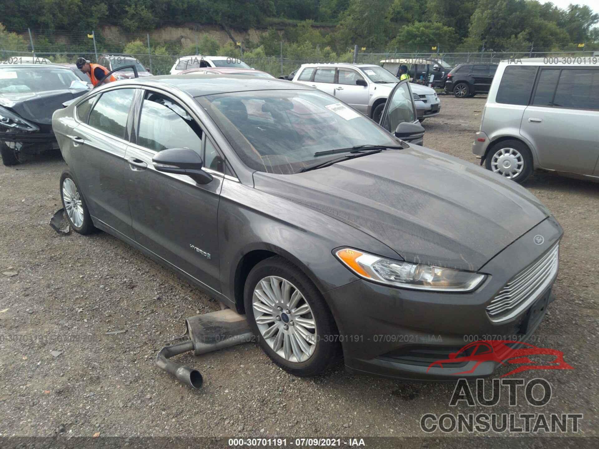 FORD FUSION 2016 - 3FA6P0LU1GR352010