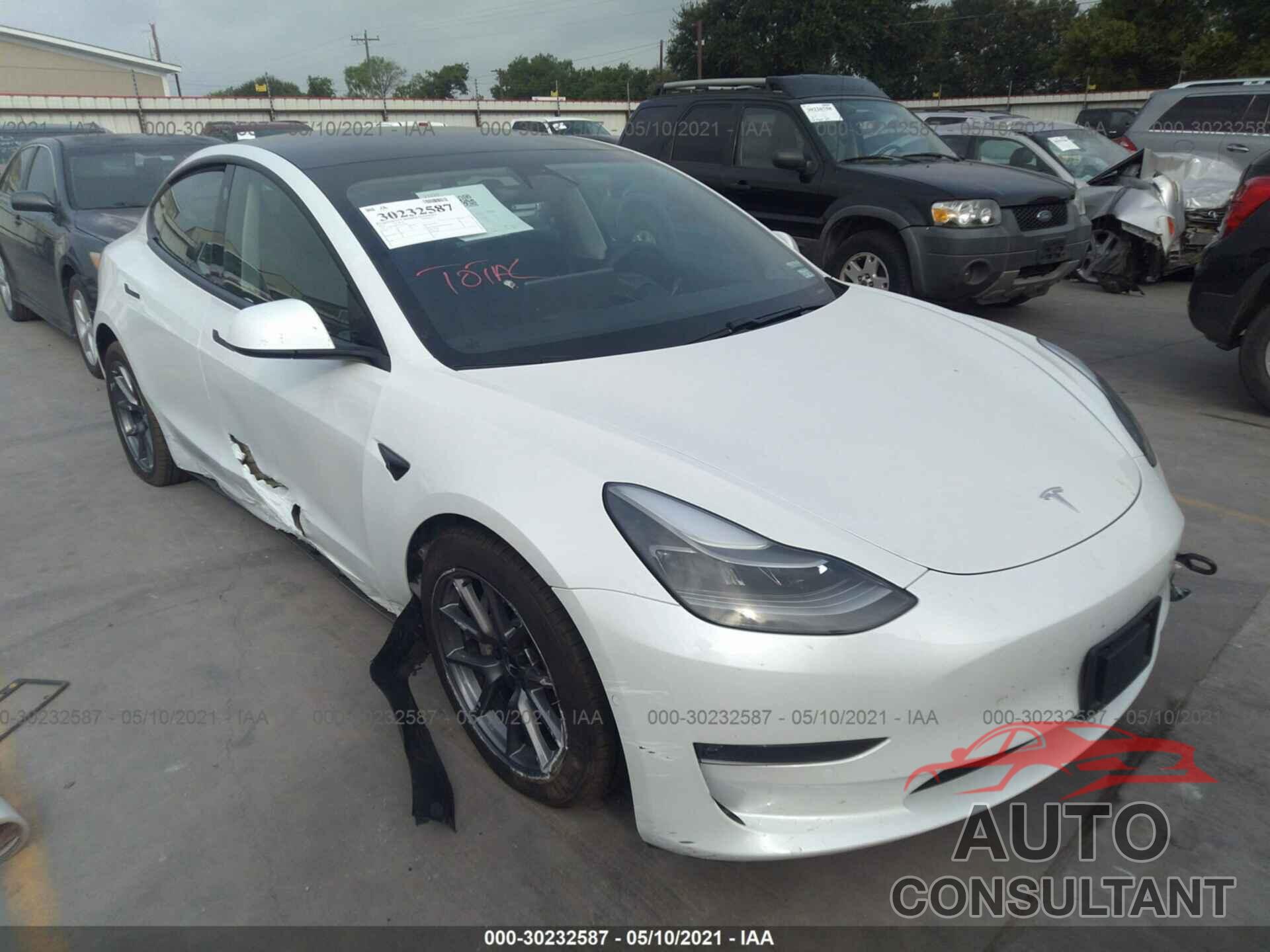 TESLA MODEL 3 2021 - 5YJ3E1EB8MF902708