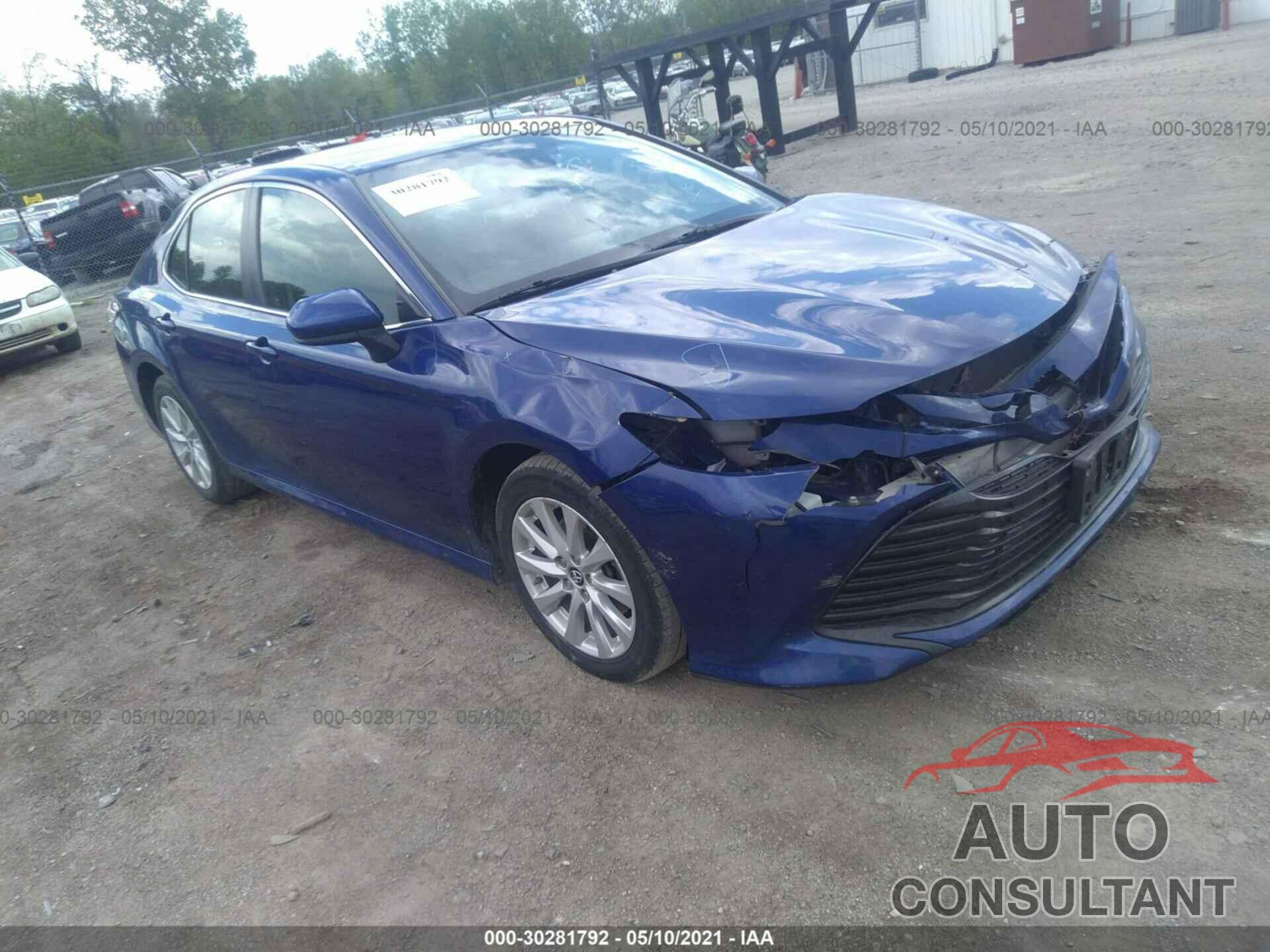 TOYOTA CAMRY 2018 - JTNB11HK0J3011741