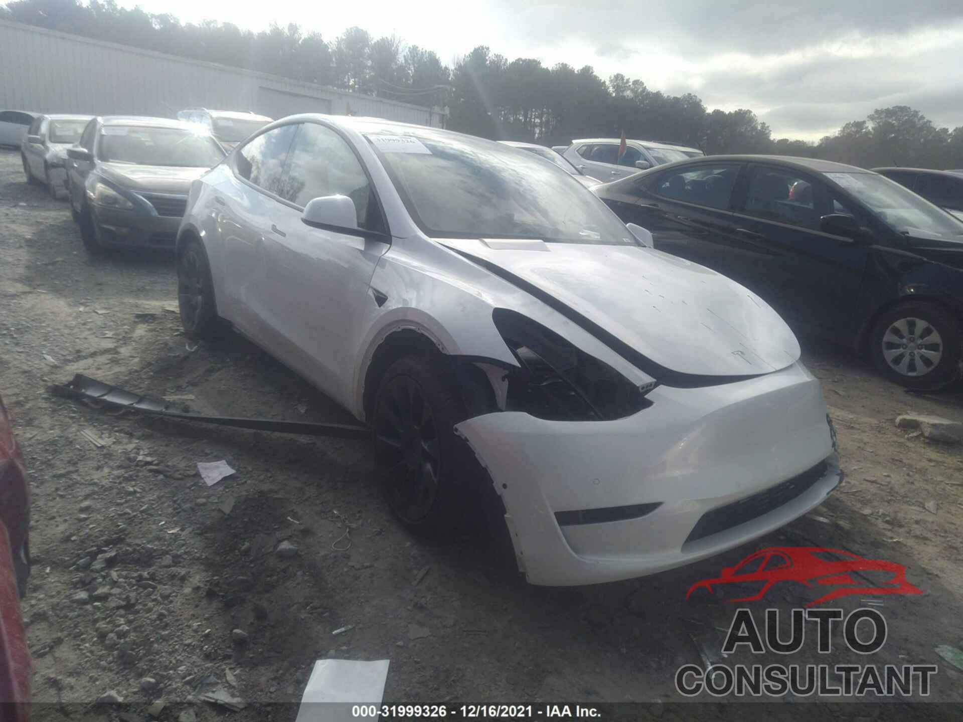 TESLA MODEL Y 2021 - 5YJYGAEE0MF261208