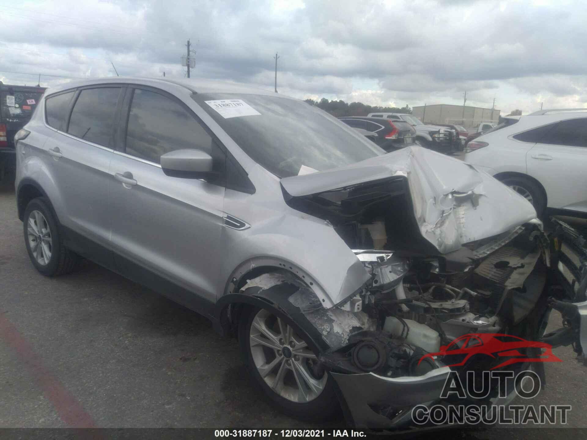 FORD ESCAPE 2017 - 1FMCU0G94HUB83215