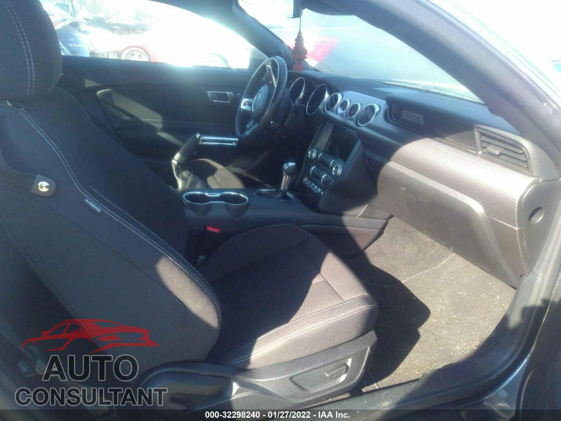 FORD MUSTANG 2020 - 1FA6P8TD9L5172012