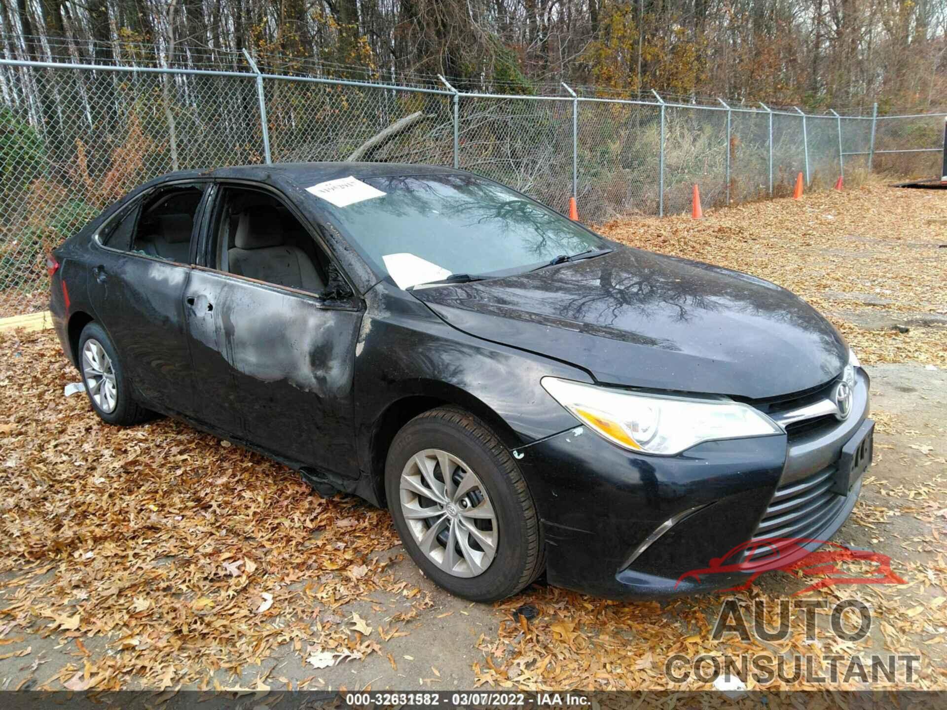 TOYOTA CAMRY 2016 - 4T4BF1FK7GR518147