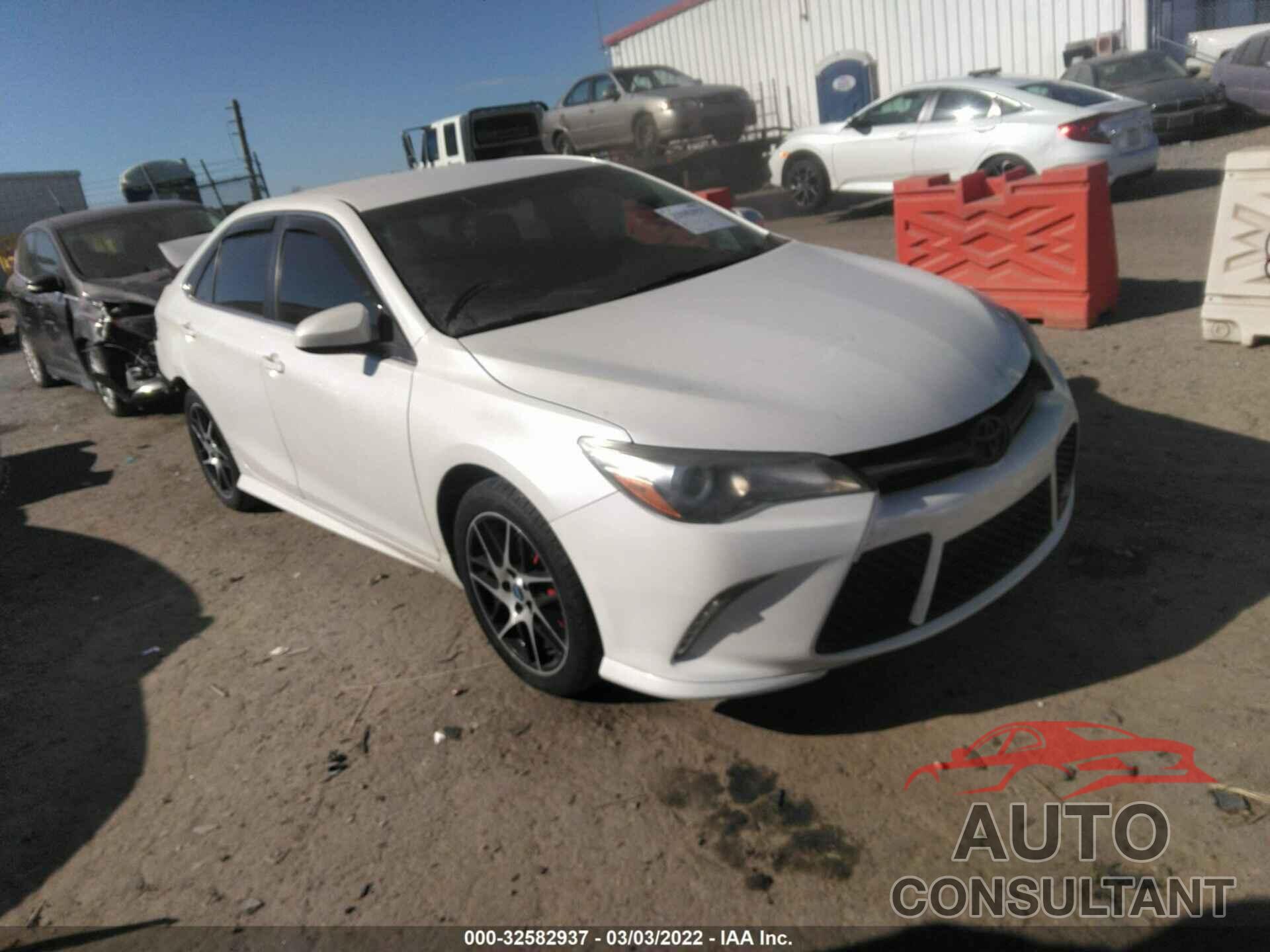 TOYOTA CAMRY 2016 - 4T1BF1FK5GU149718