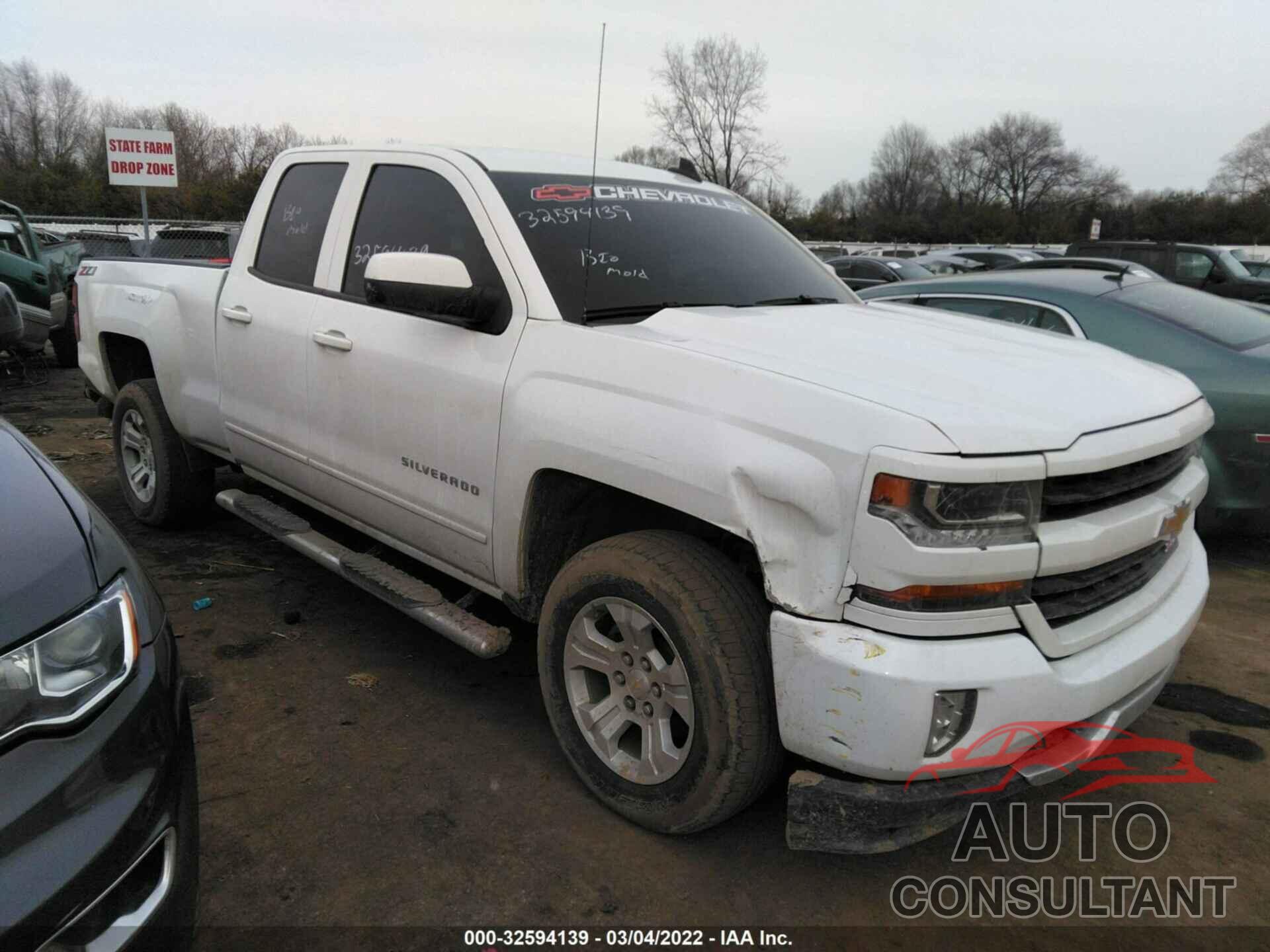 CHEVROLET SILVERADO 1500 2018 - 1GCVKREC5JZ116833