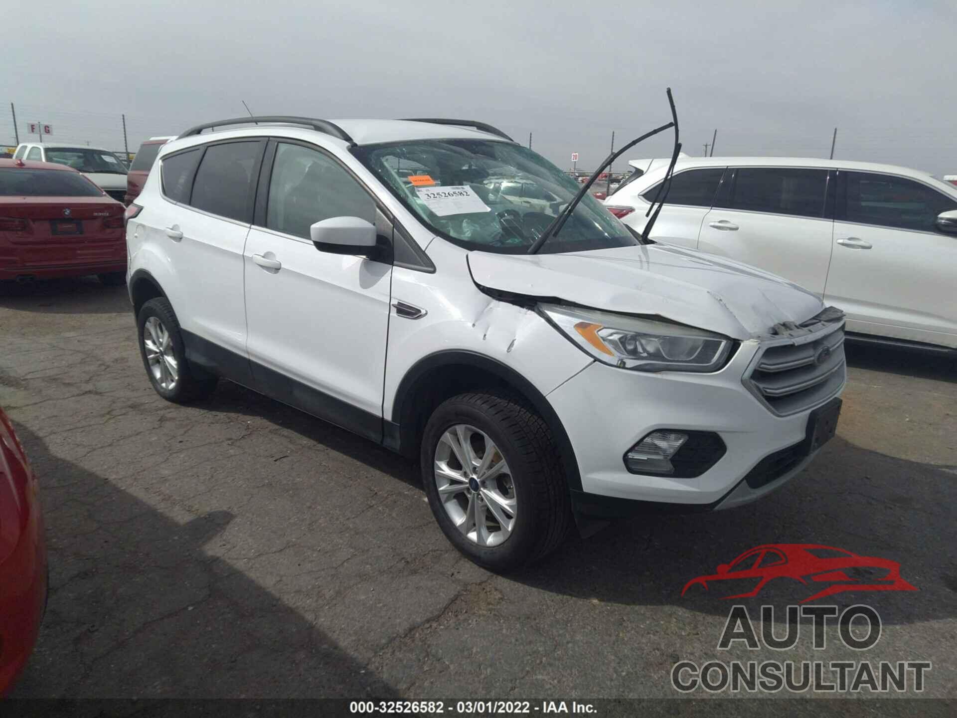 FORD ESCAPE 2017 - 1FMCU0GD5HUD53196