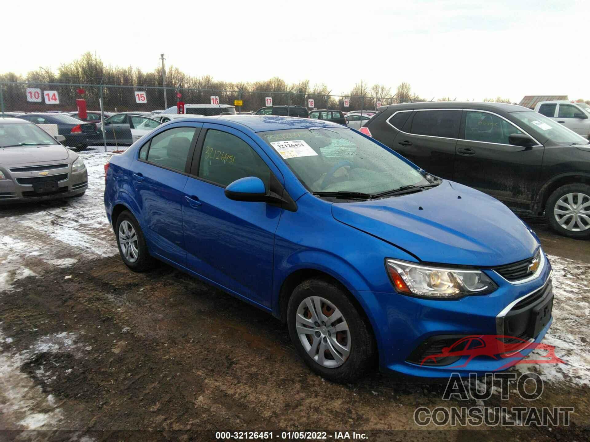 CHEVROLET SONIC 2018 - 1G1JB5SG0J4108062