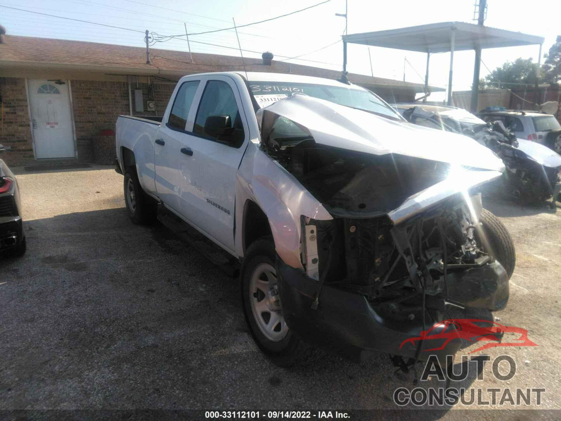 CHEVROLET SILVERADO 1500 2018 - 1GCRCNEC1JZ208819