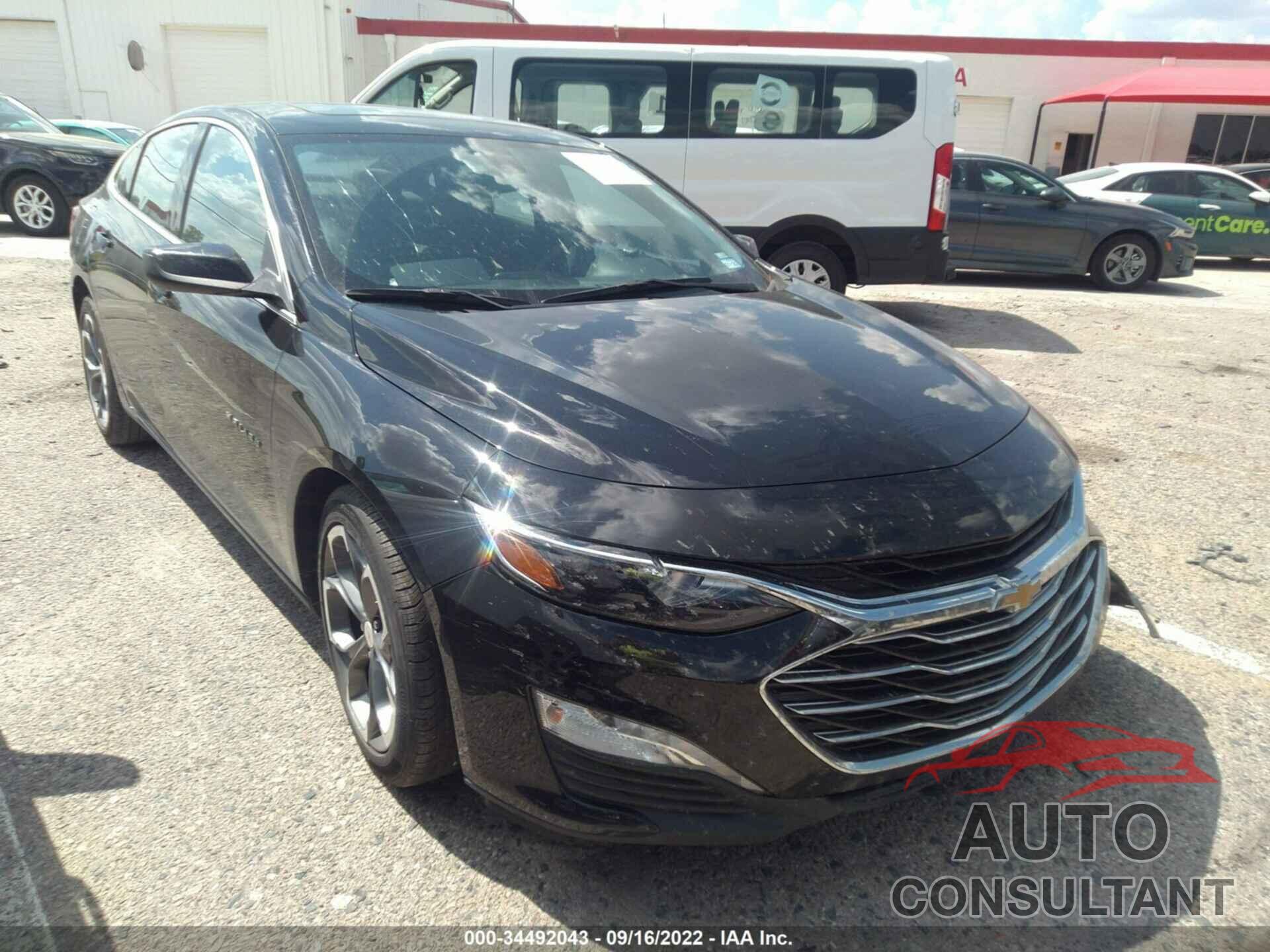 CHEVROLET MALIBU 2021 - 1G1ZD5ST0MF074837