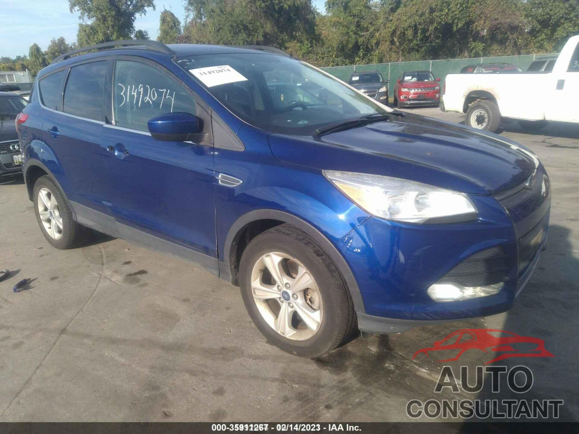 FORD ESCAPE 2015 - 1FMCU9G98FUA37885