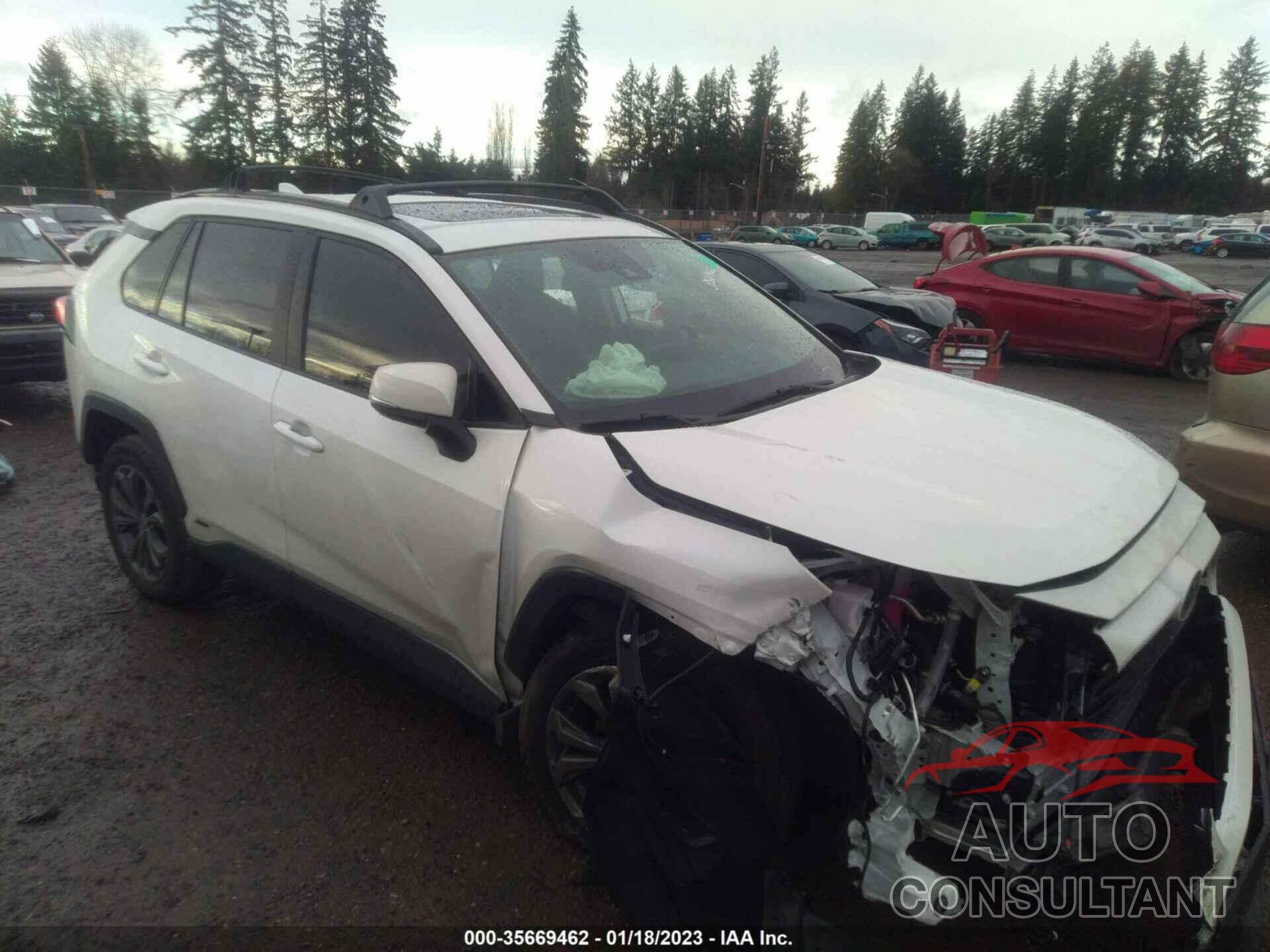 TOYOTA RAV4 2022 - 2T3B6RFV1NW030139