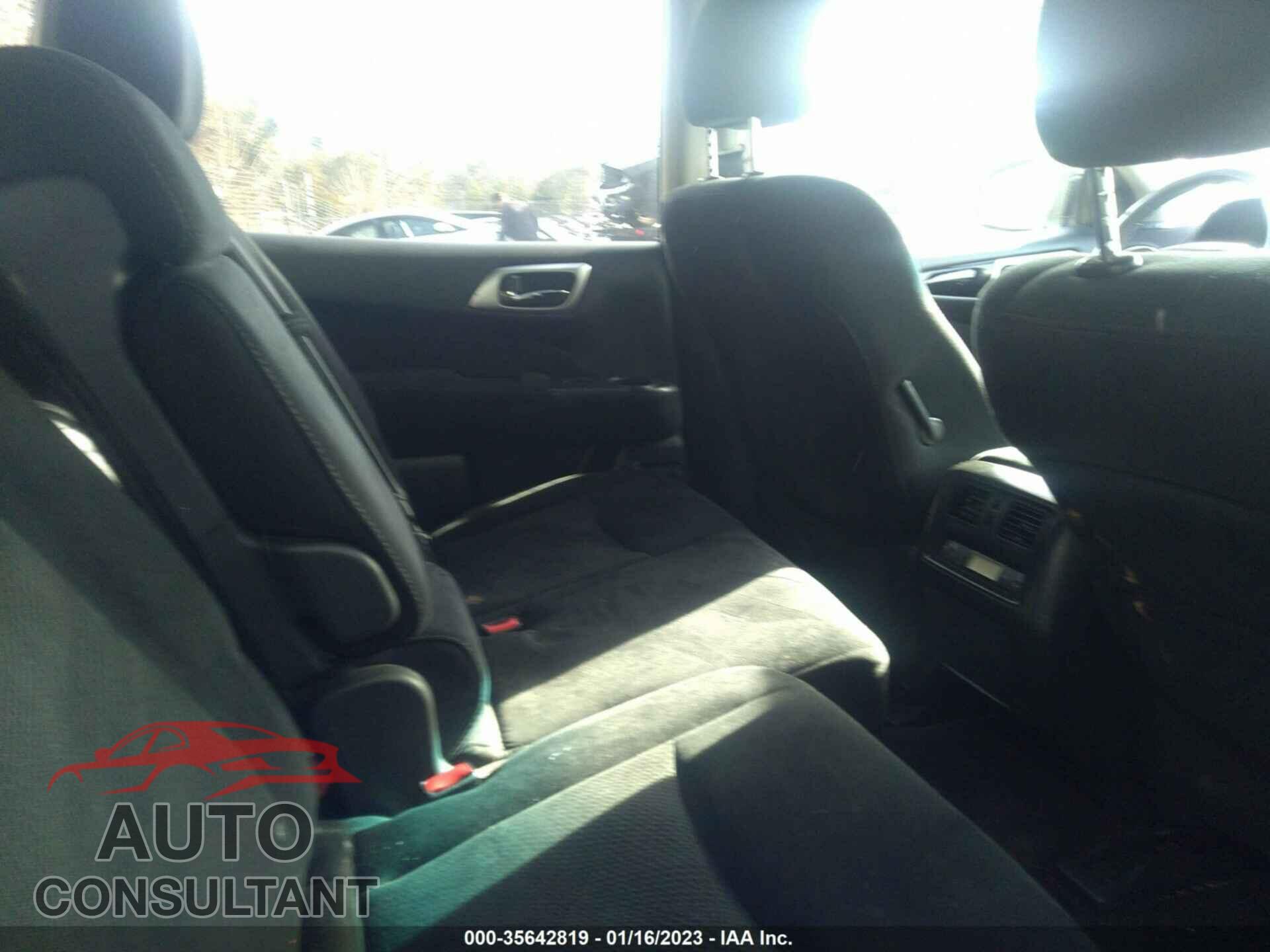 NISSAN PATHFINDER 2016 - 5N1AR2MN0GC635767