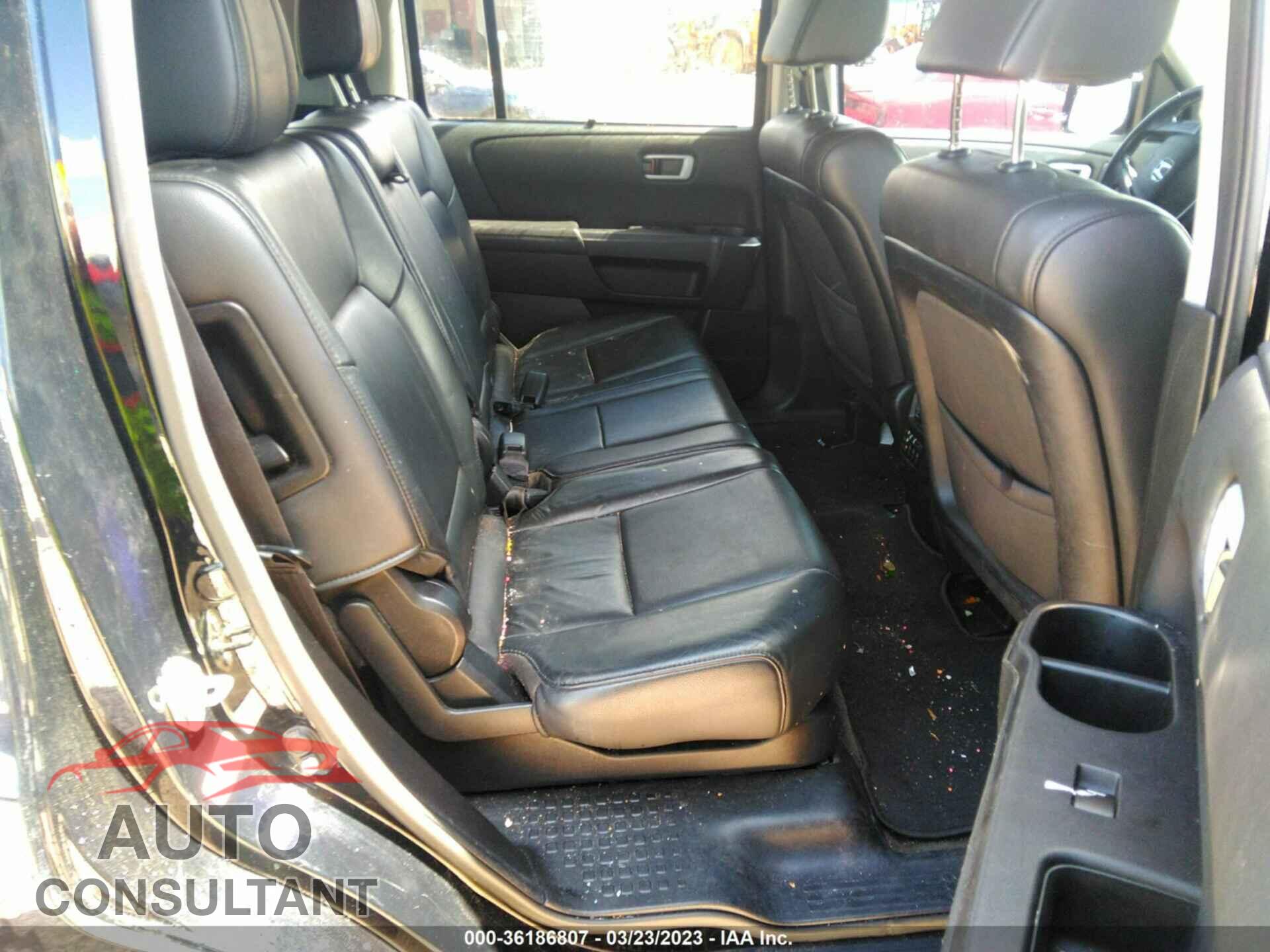HONDA PILOT 2015 - 5FNYF3H99FB007478