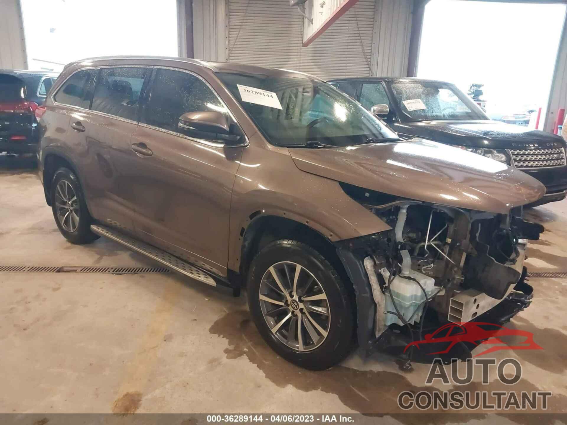 TOYOTA HIGHLANDER 2017 - 5TDKZRFH9HS202408