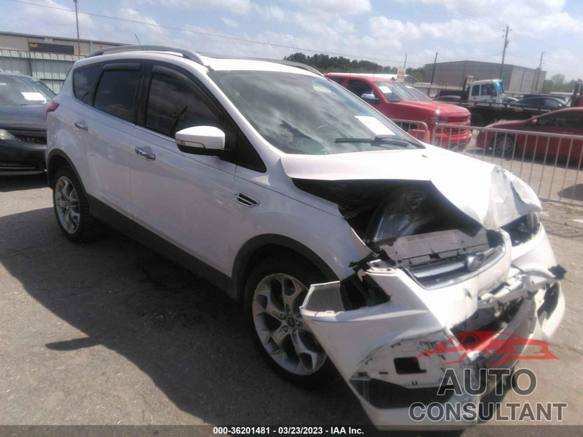 FORD ESCAPE 2016 - 1FMCU0J96GUC78821