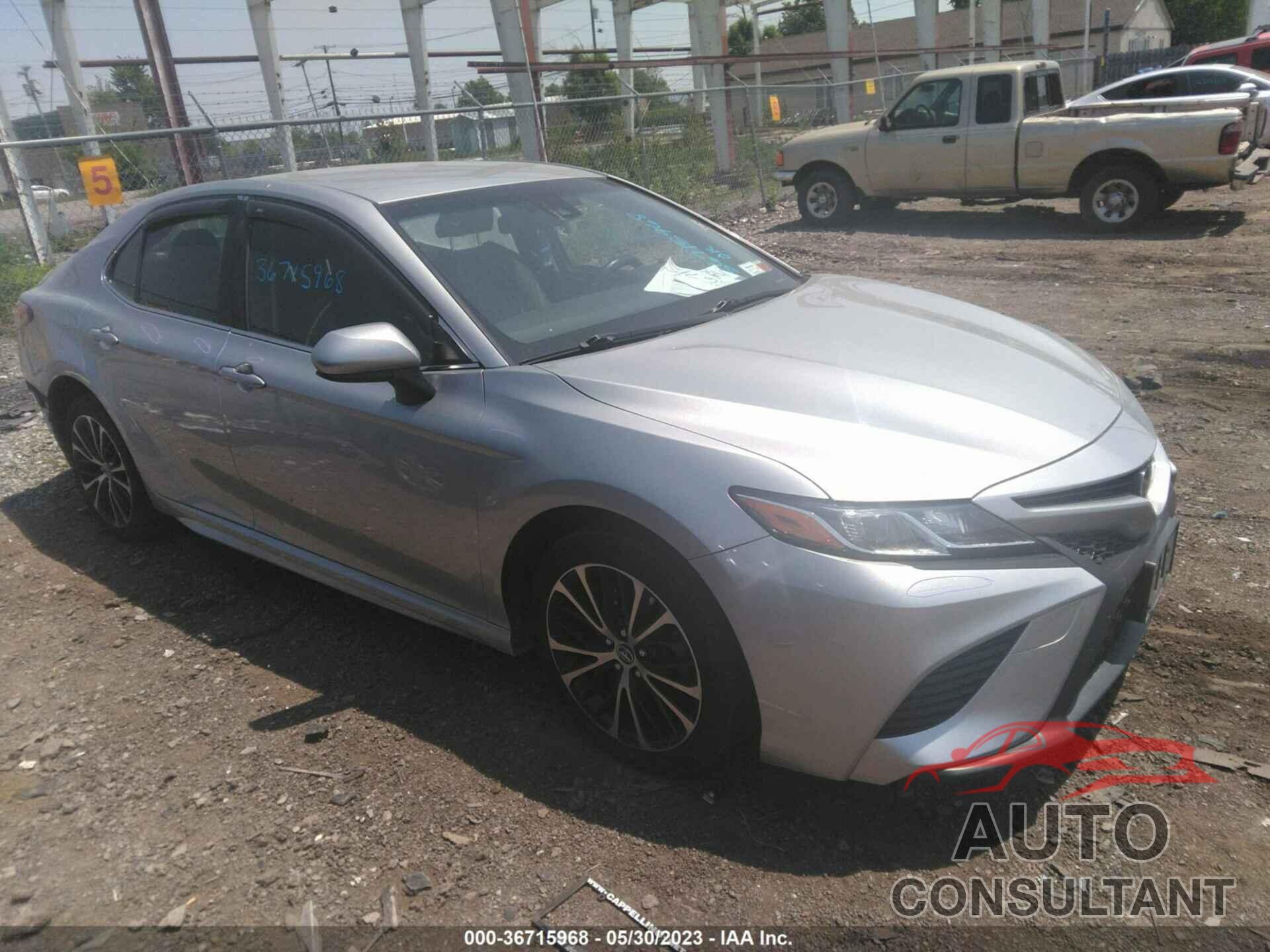 TOYOTA CAMRY 2018 - JTNB11HK7J3044347