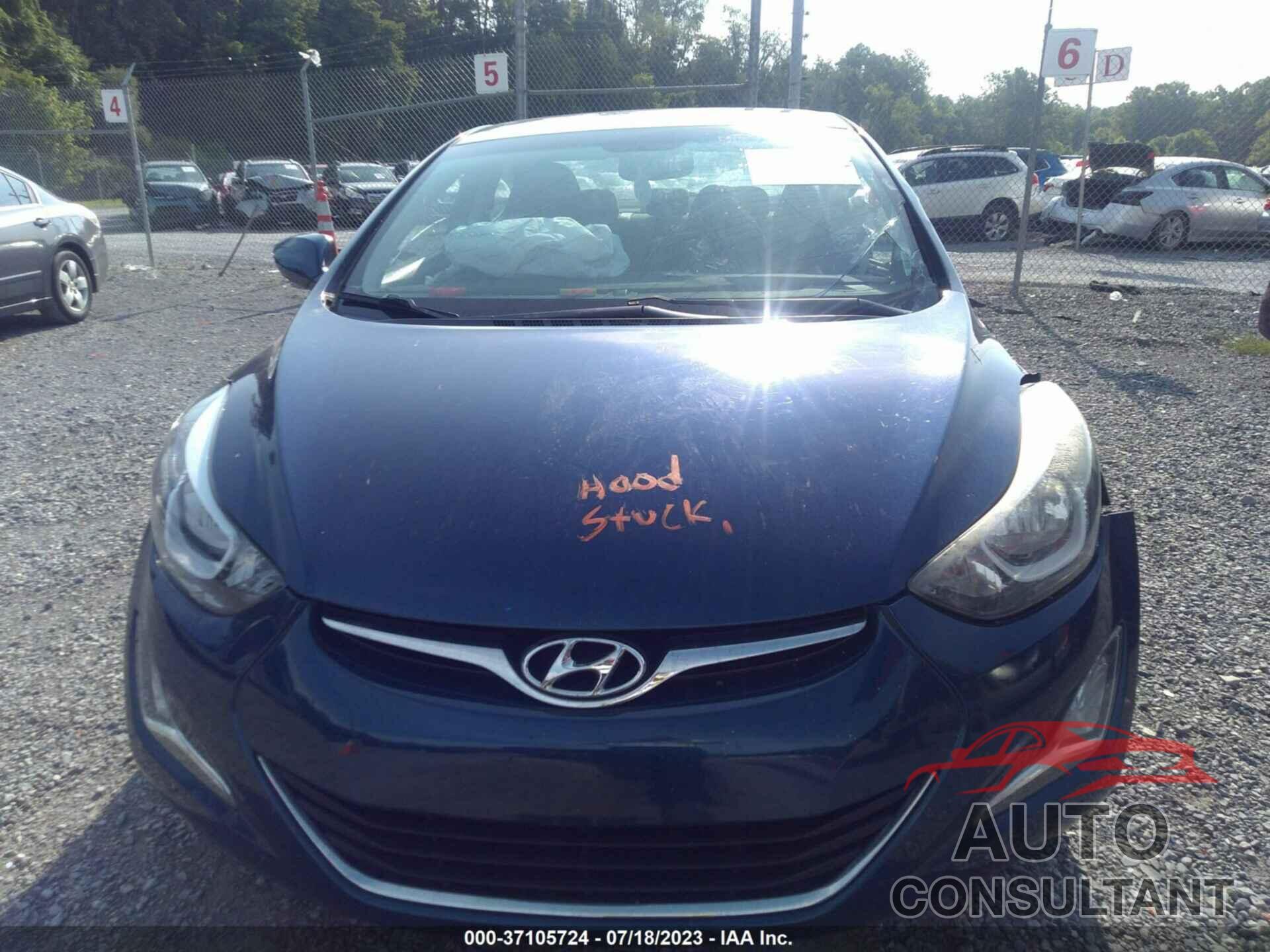 HYUNDAI ELANTRA 2016 - 5NPDH4AE4GH722743