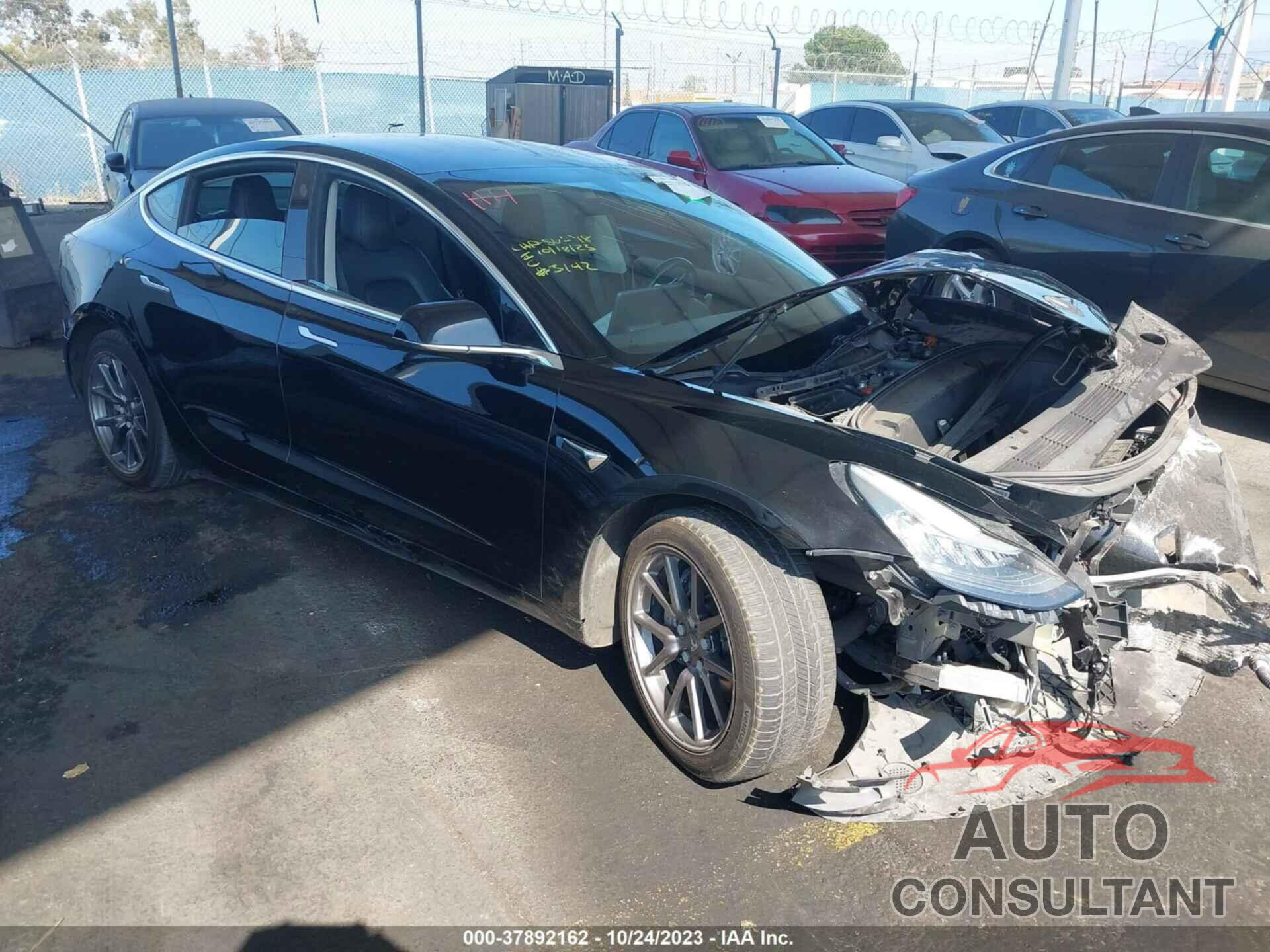 TESLA MODEL 3 2018 - 5YJ3E1EA7JF123142