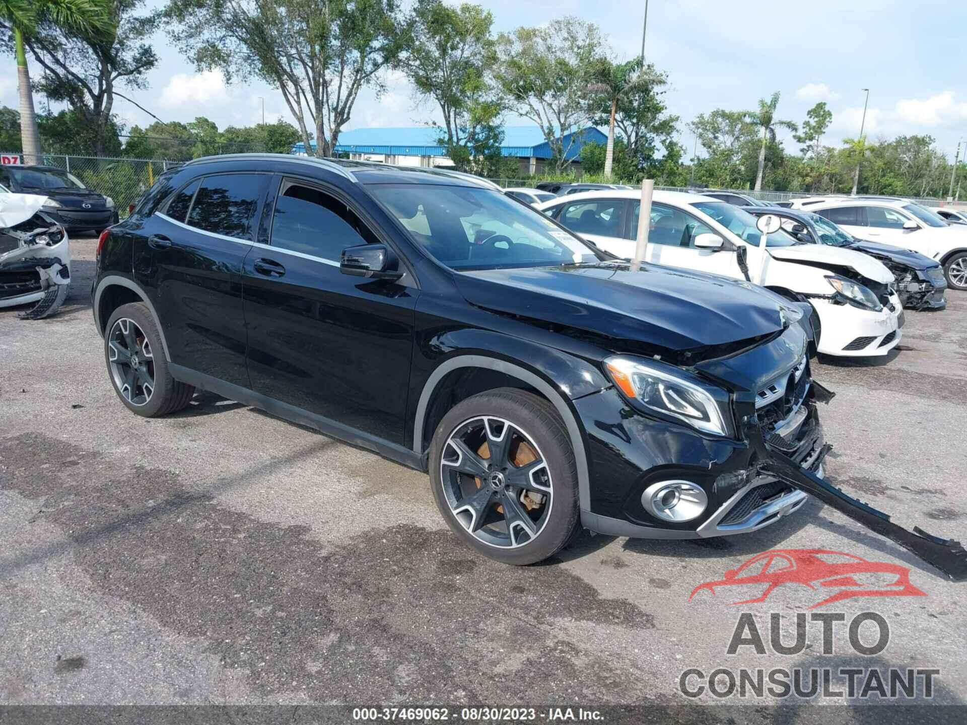 MERCEDES-BENZ GLA 250 2019 - WDCTG4EB1KJ553662