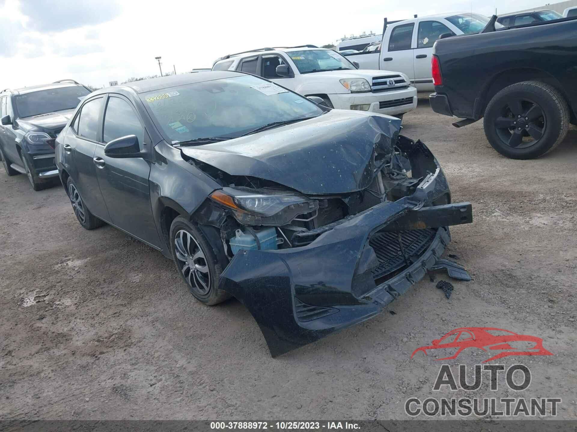 TOYOTA COROLLA 2018 - 5YFBURHE9JP786597