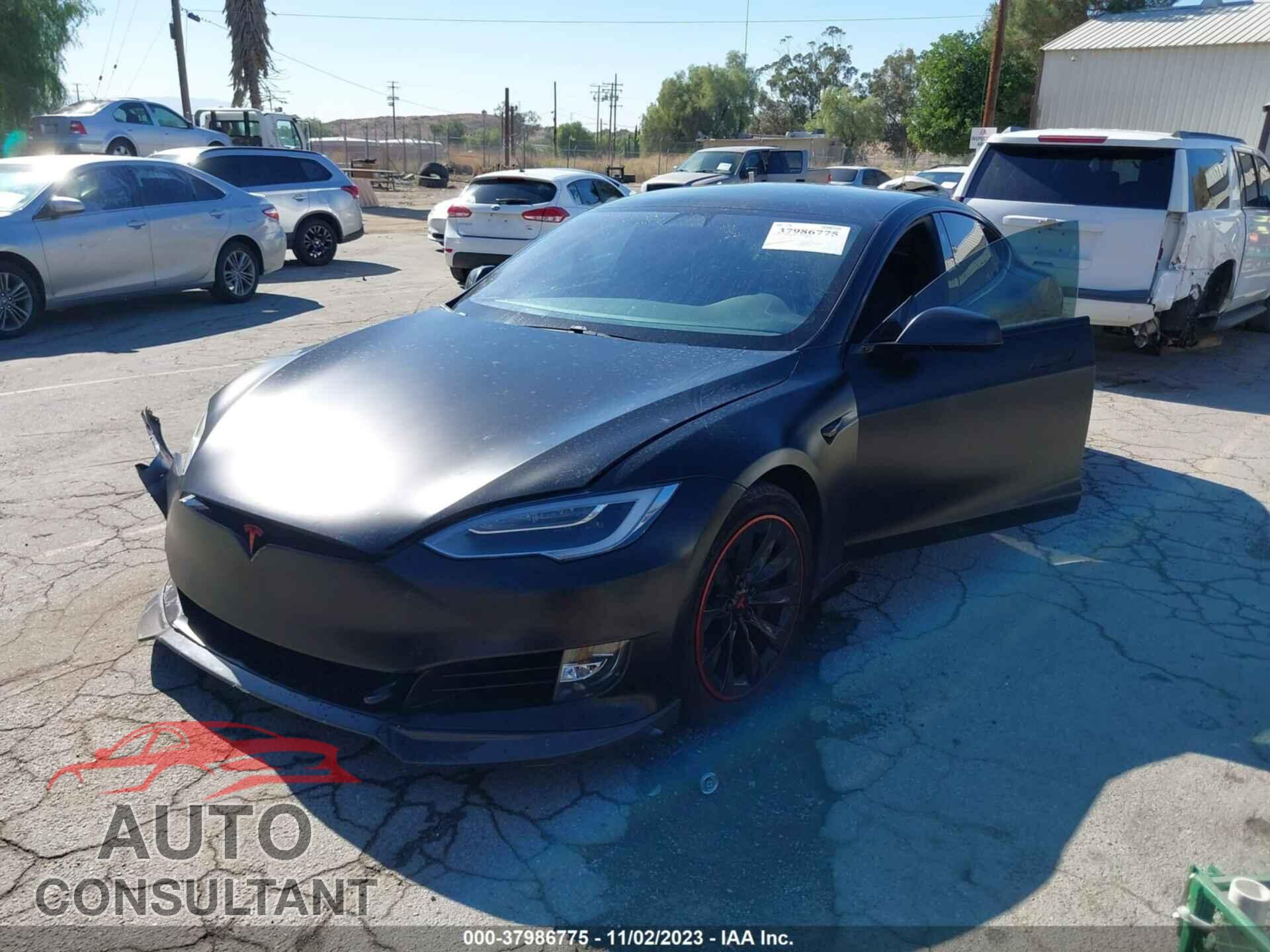 TESLA MODEL S 2017 - 5YJSA1E26HF232007