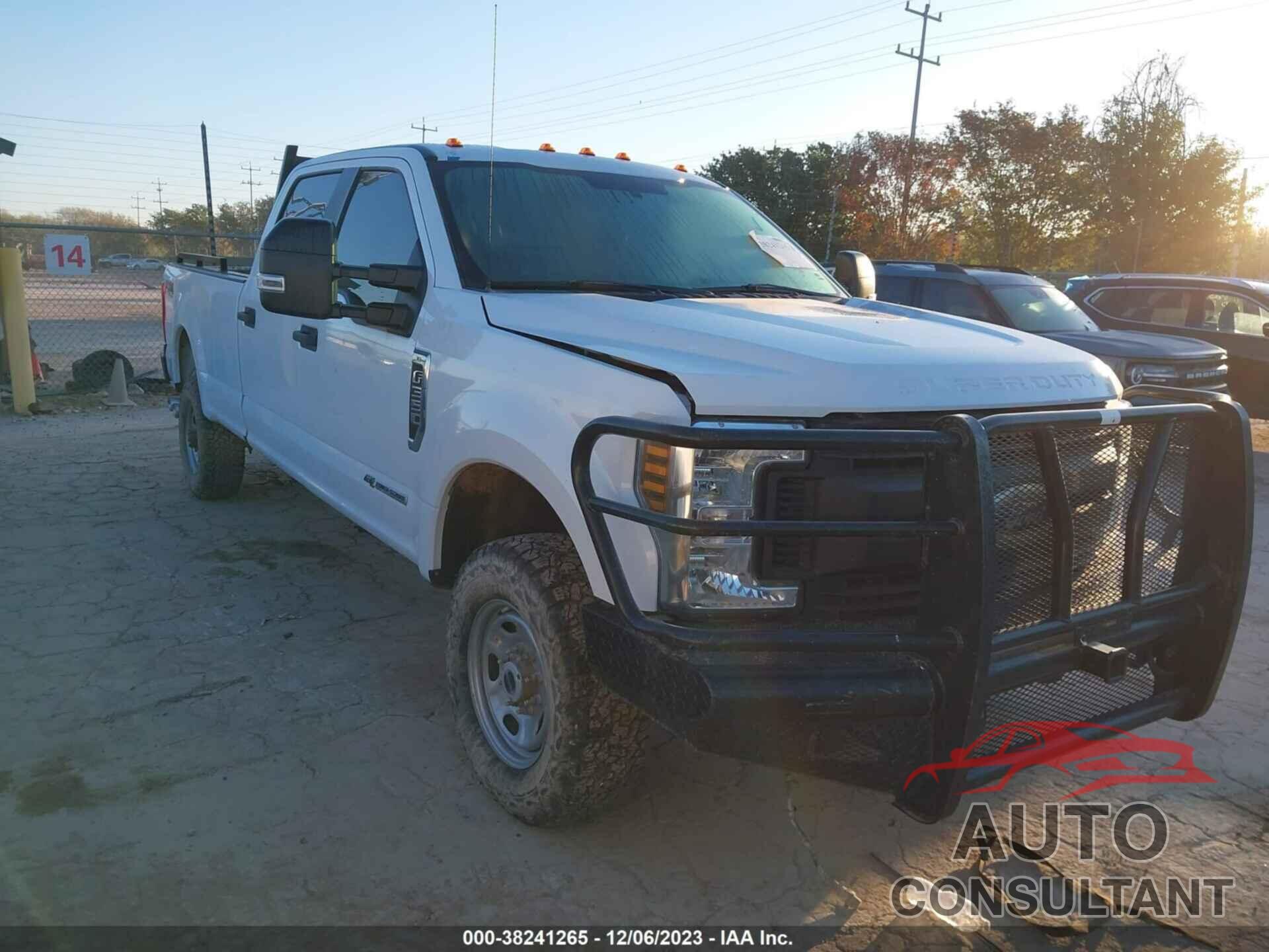 FORD F-350 2018 - 1FT8W3BT9JEC12409