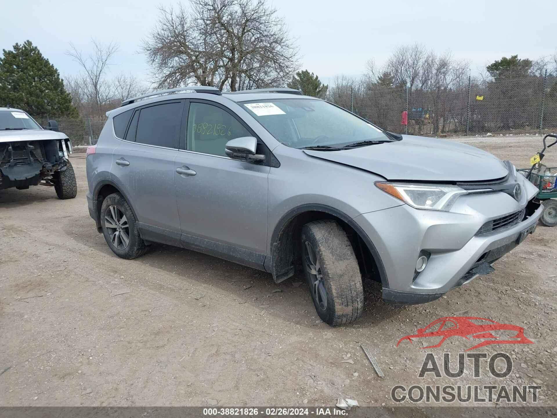 TOYOTA RAV4 2018 - JTMRFREV0JD230341