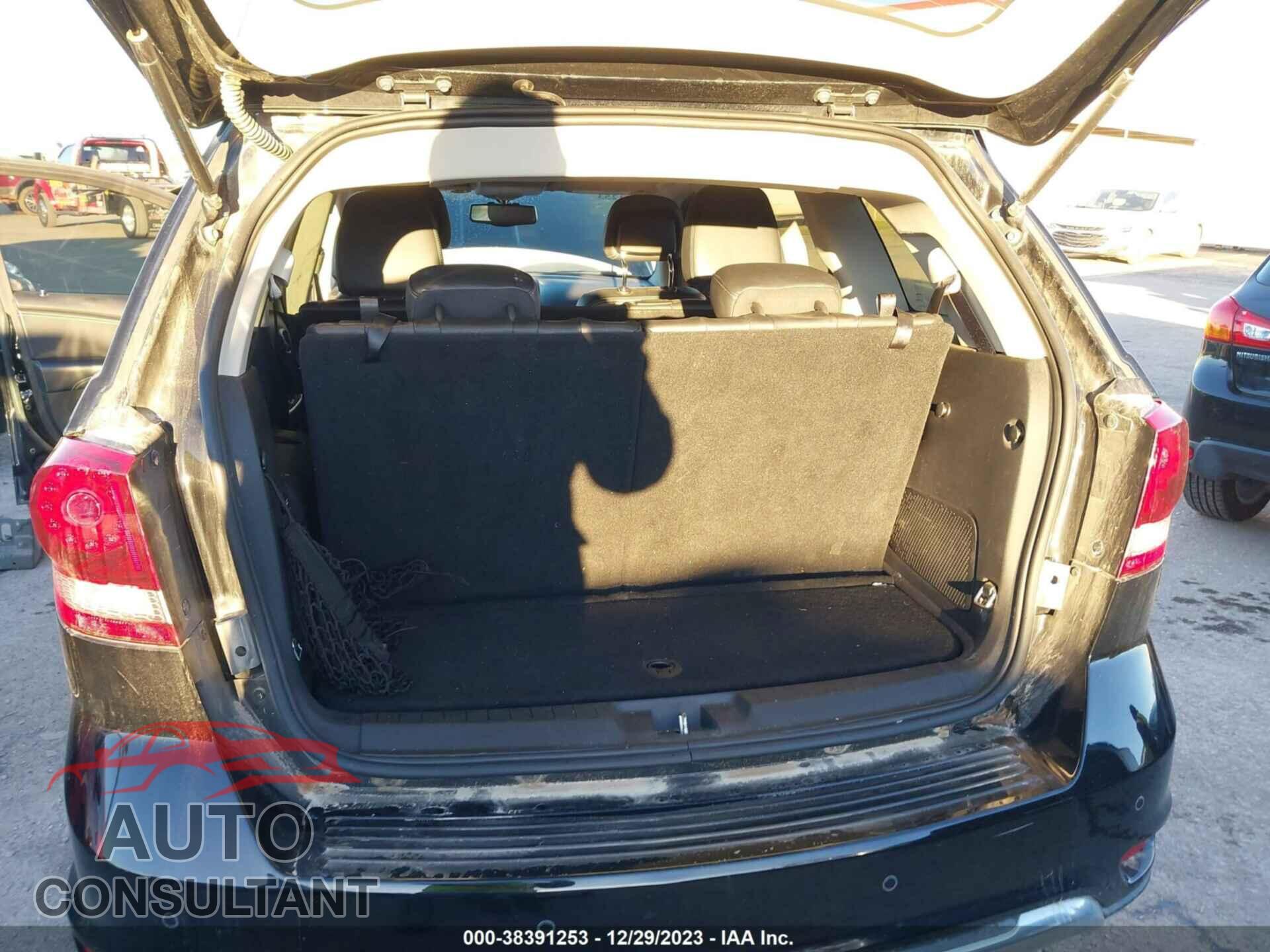 DODGE JOURNEY 2017 - 3C4PDCGB0HT676247