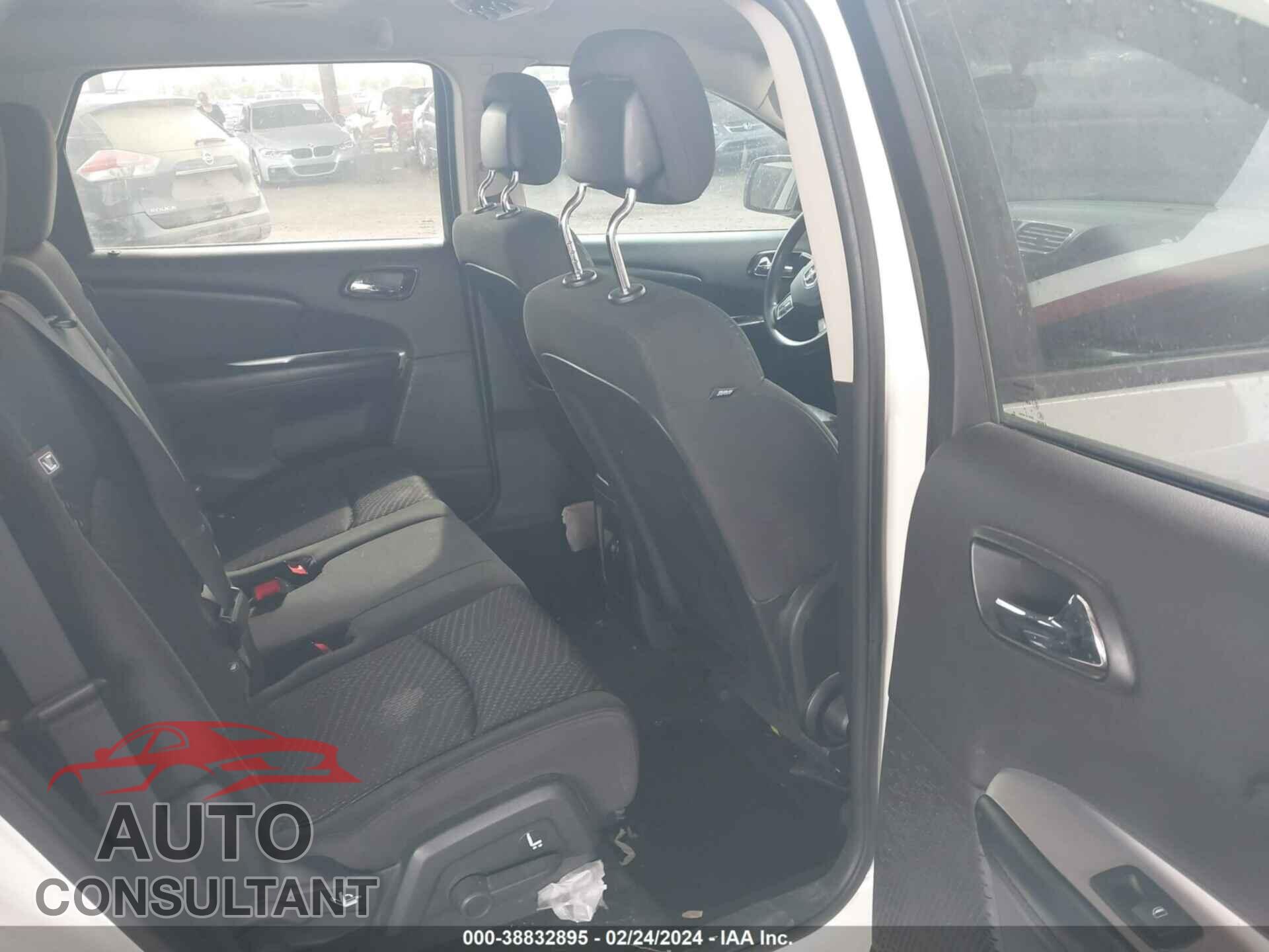 DODGE JOURNEY 2017 - 3C4PDCBG8HT533825