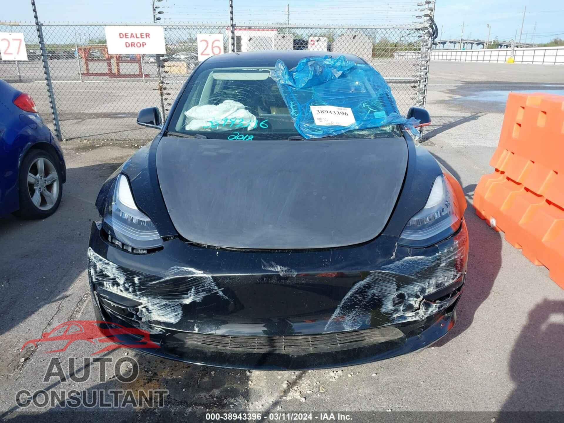 TESLA MODEL 3 2018 - 5YJ3E1EA5JF033021