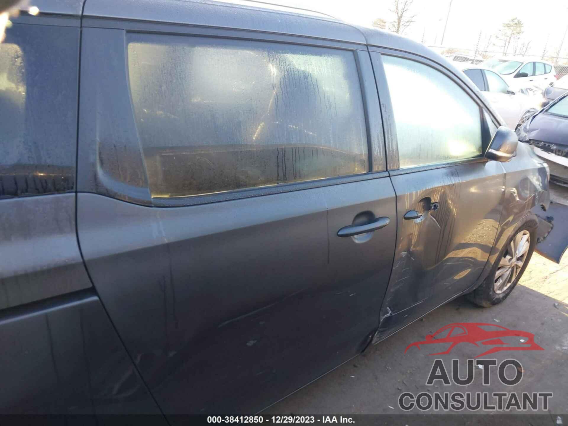 KIA SEDONA 2016 - KNDMB5C13G6120007