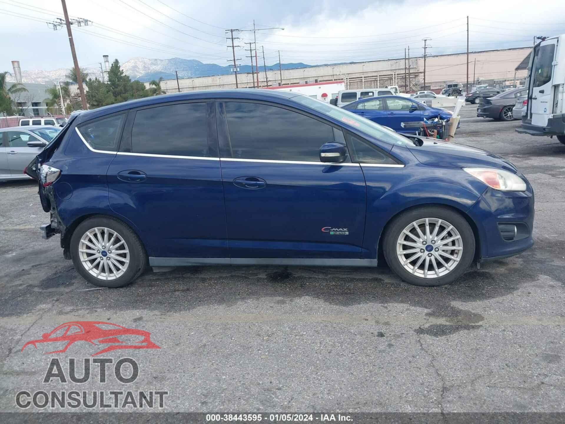 FORD C-MAX 2016 - 1FADP5CU5GL105270