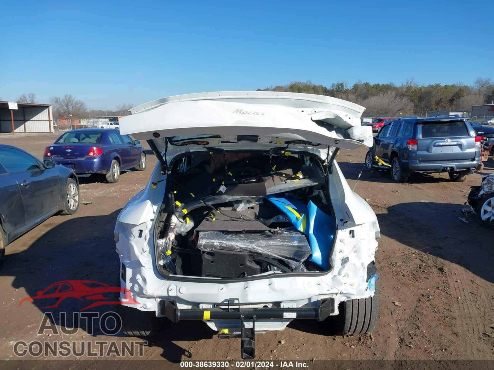 PORSCHE MACAN 2023 - WP1AA2A54PLB13366