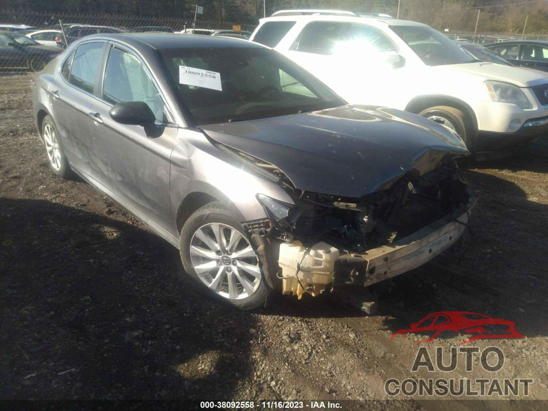 TOYOTA CAMRY 2018 - 4T1B11HKXJU006394