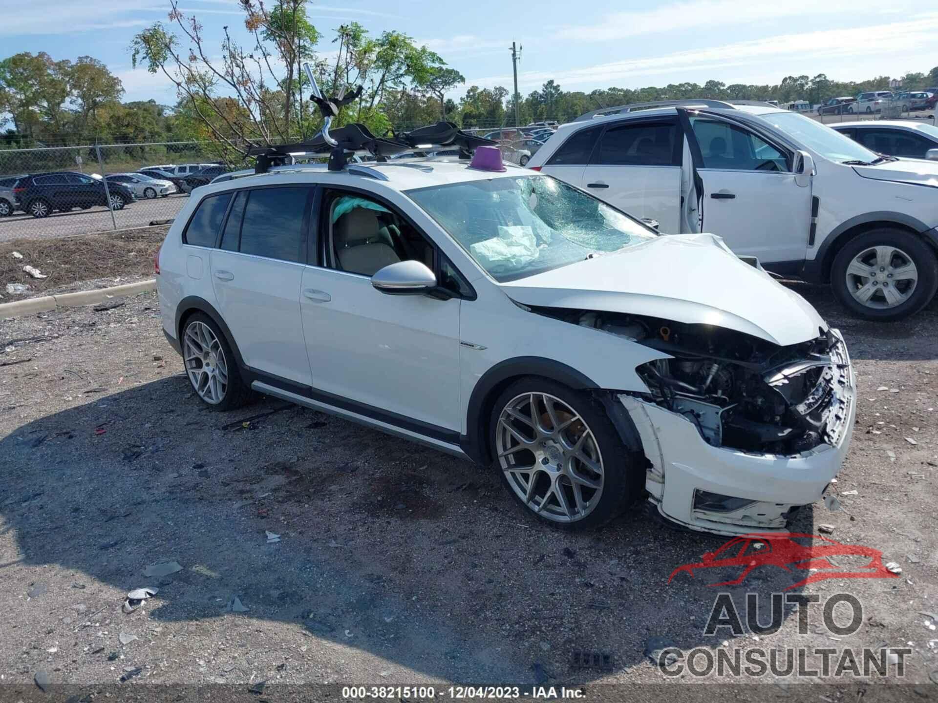 VOLKSWAGEN GOLF ALLTRACK 2017 - 3VWH17AU8HM543449