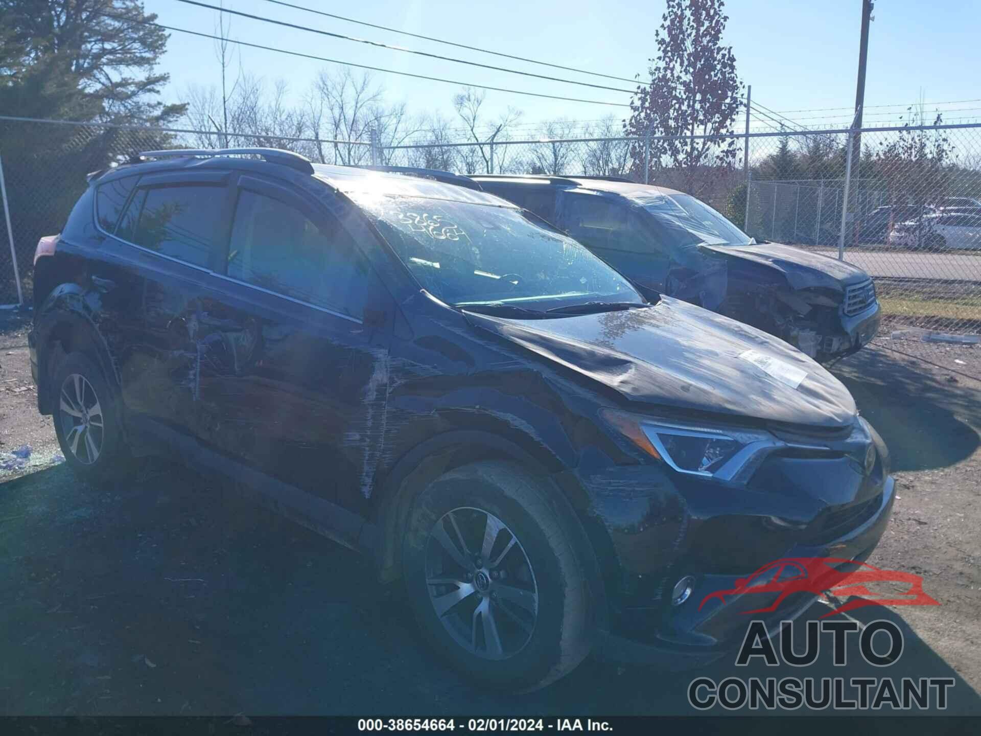 TOYOTA RAV4 2018 - JTMRFREV4JJ218260