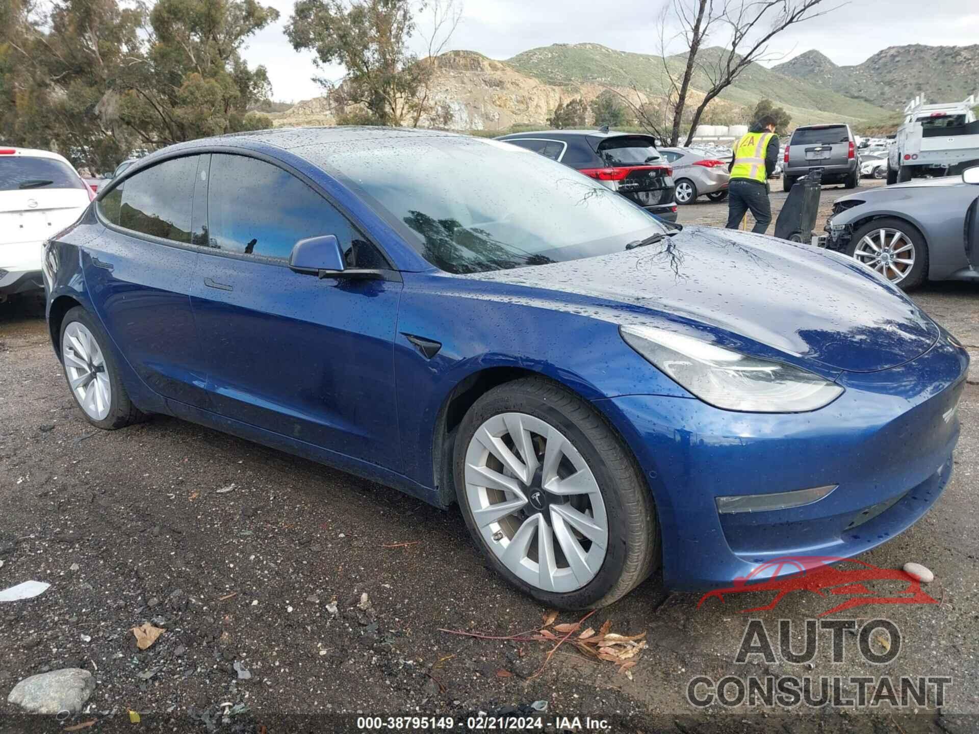 TESLA MODEL 3 2022 - 5YJ3E1EB5NF137507