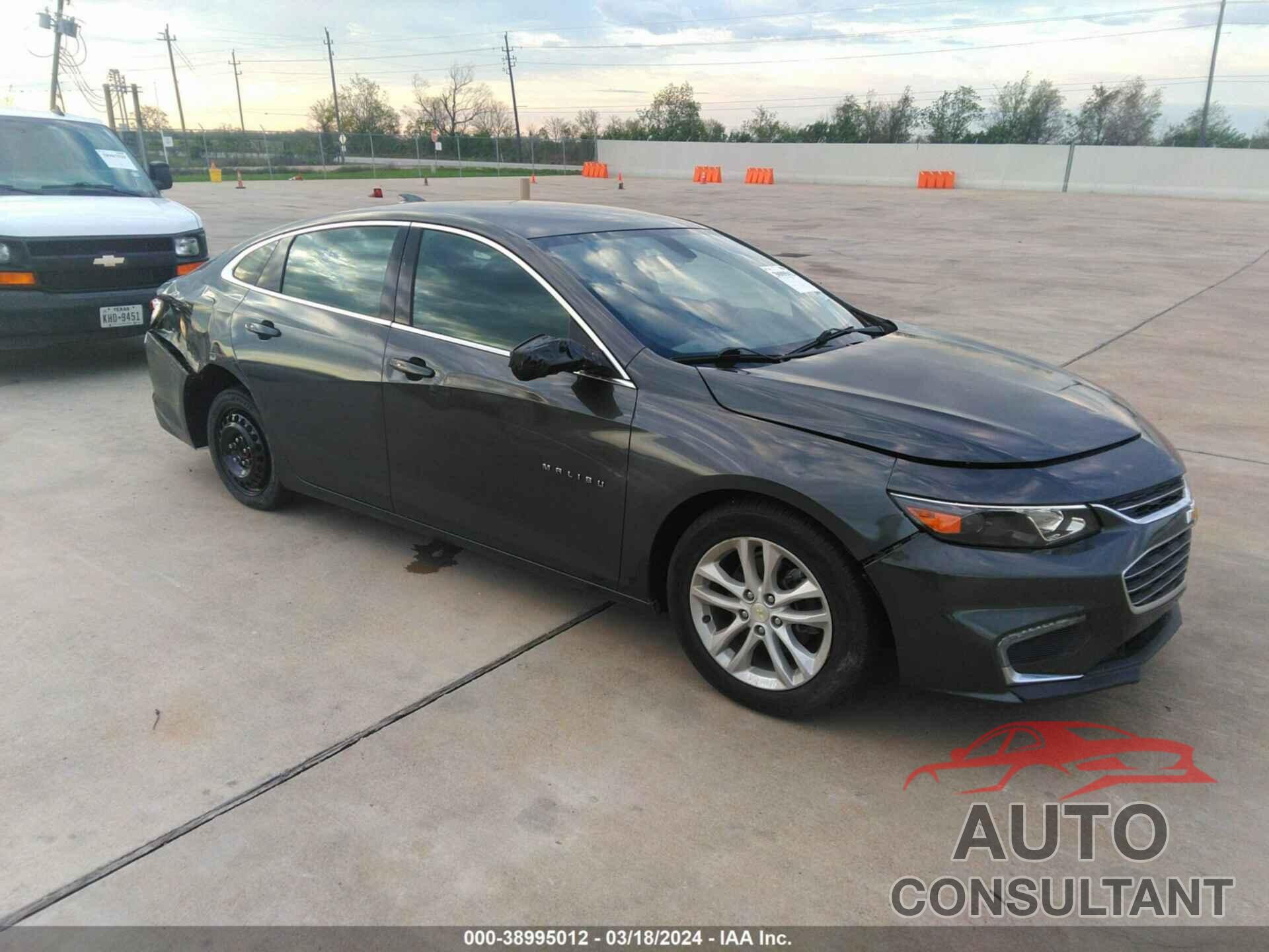 CHEVROLET MALIBU 2017 - 1G1ZE5ST0HF113882