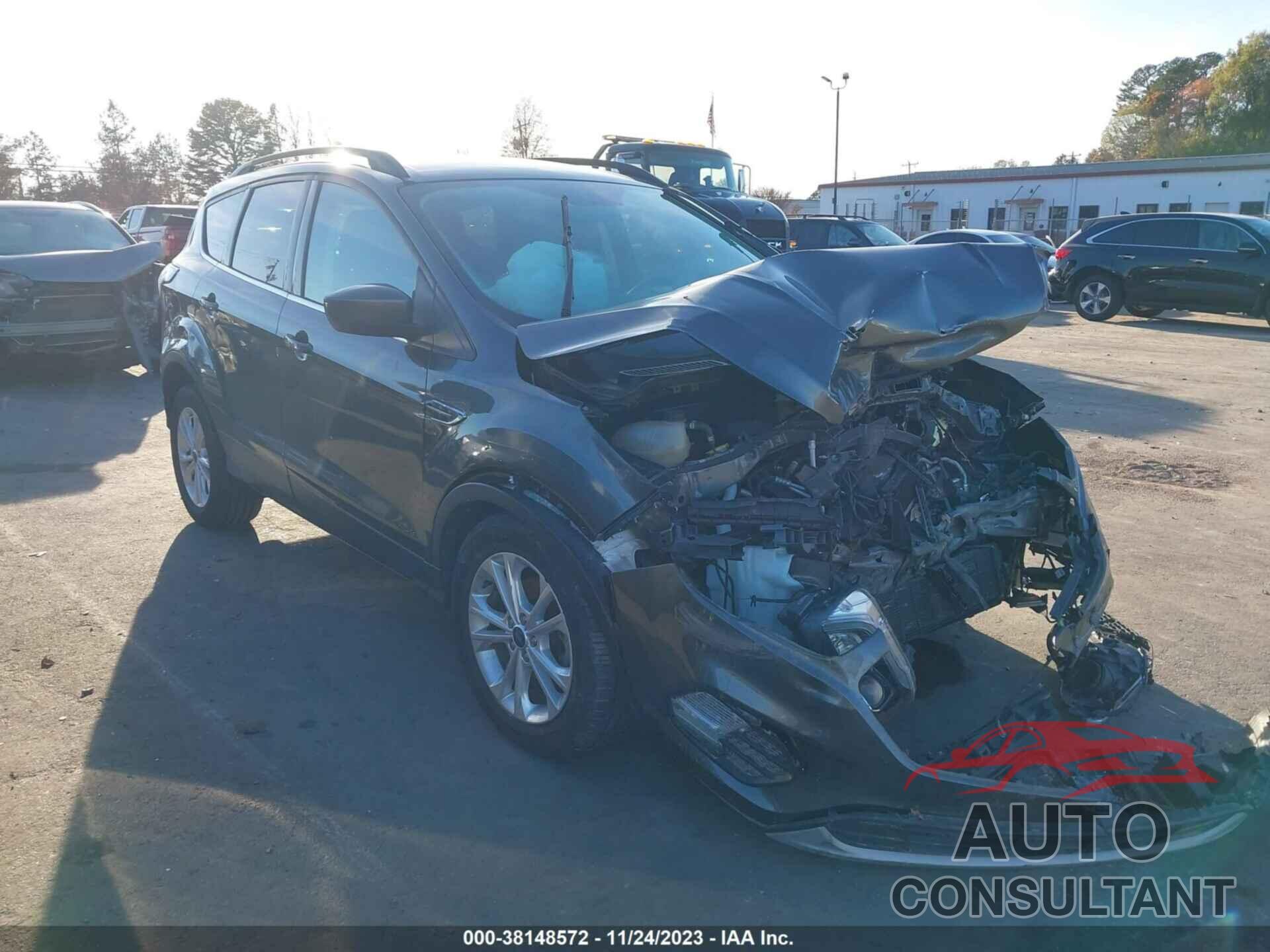 FORD ESCAPE 2017 - 1FMCU0GD8HUA74986