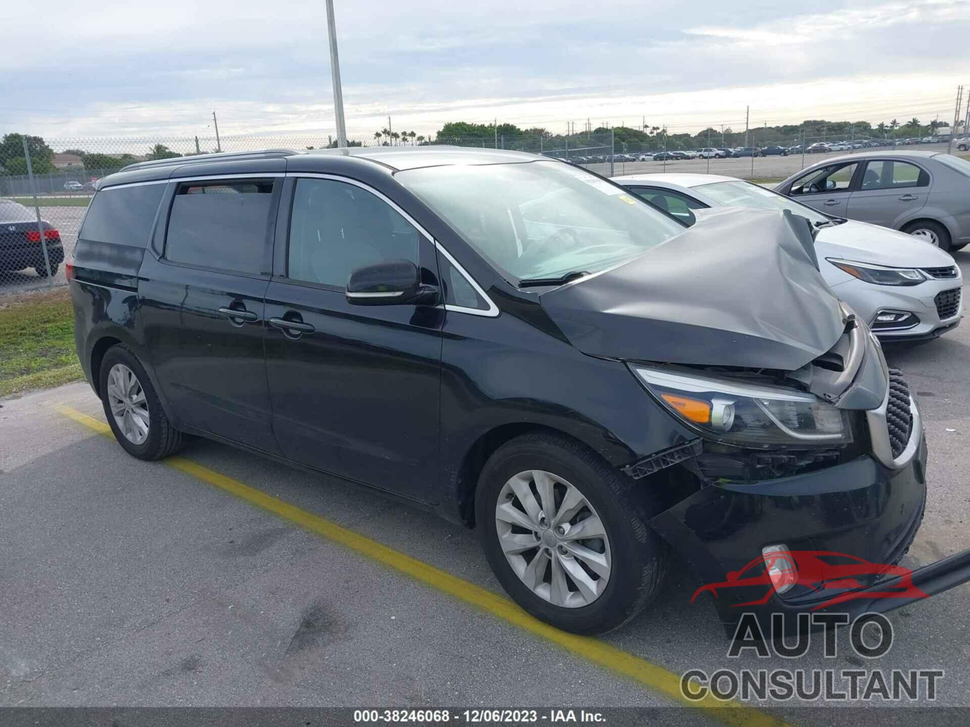 KIA SEDONA 2016 - KNDMC5C17G6138104