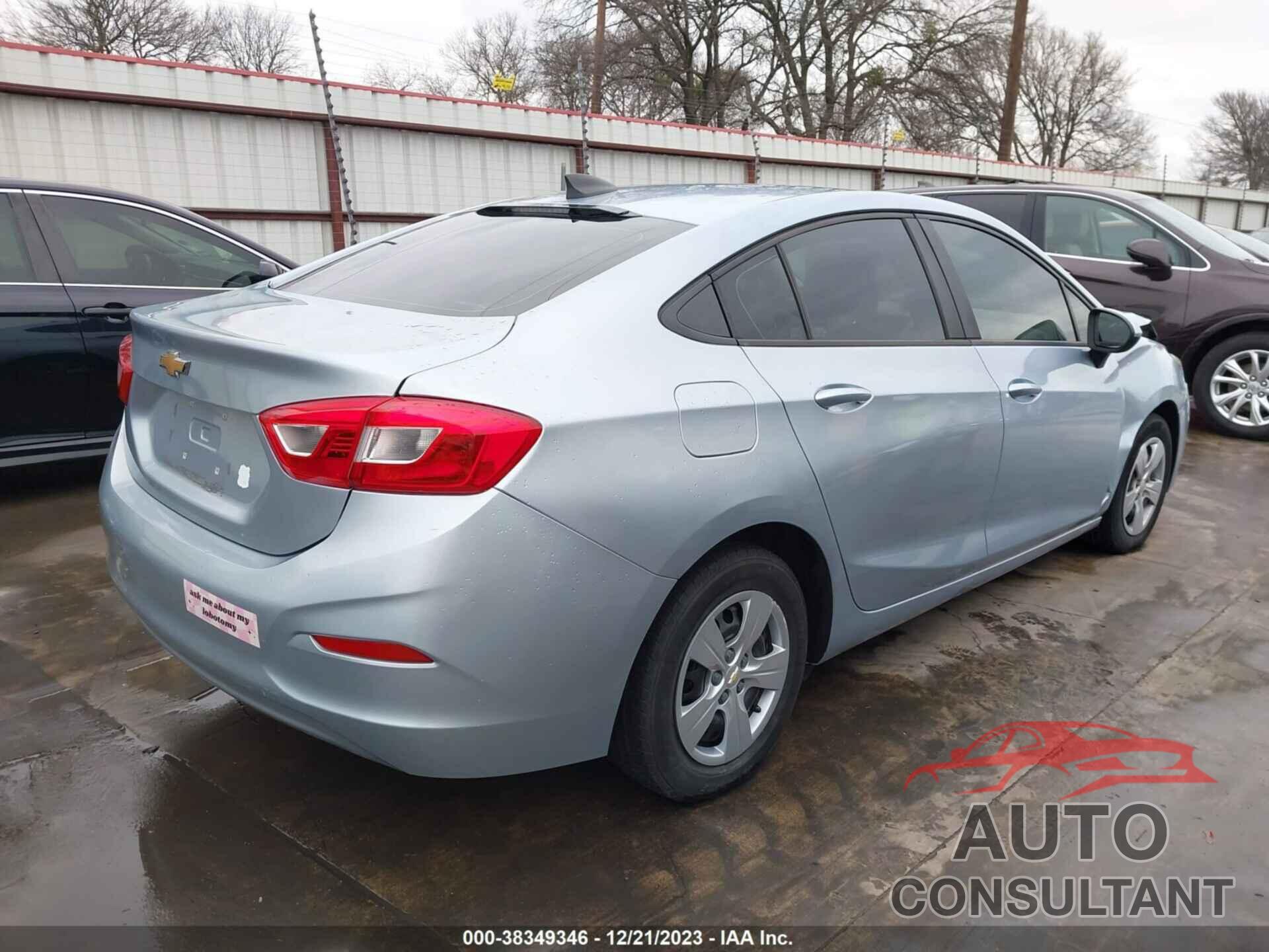 CHEVROLET CRUZE 2018 - 1G1BC5SM7J7130906