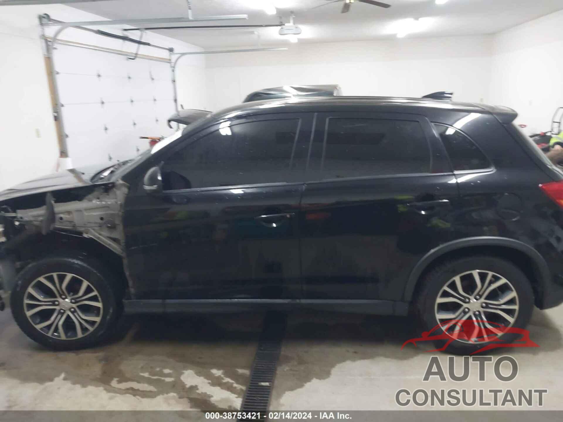 MITSUBISHI OUTLANDER SPORT 2018 - JA4AR3AW5JU001891