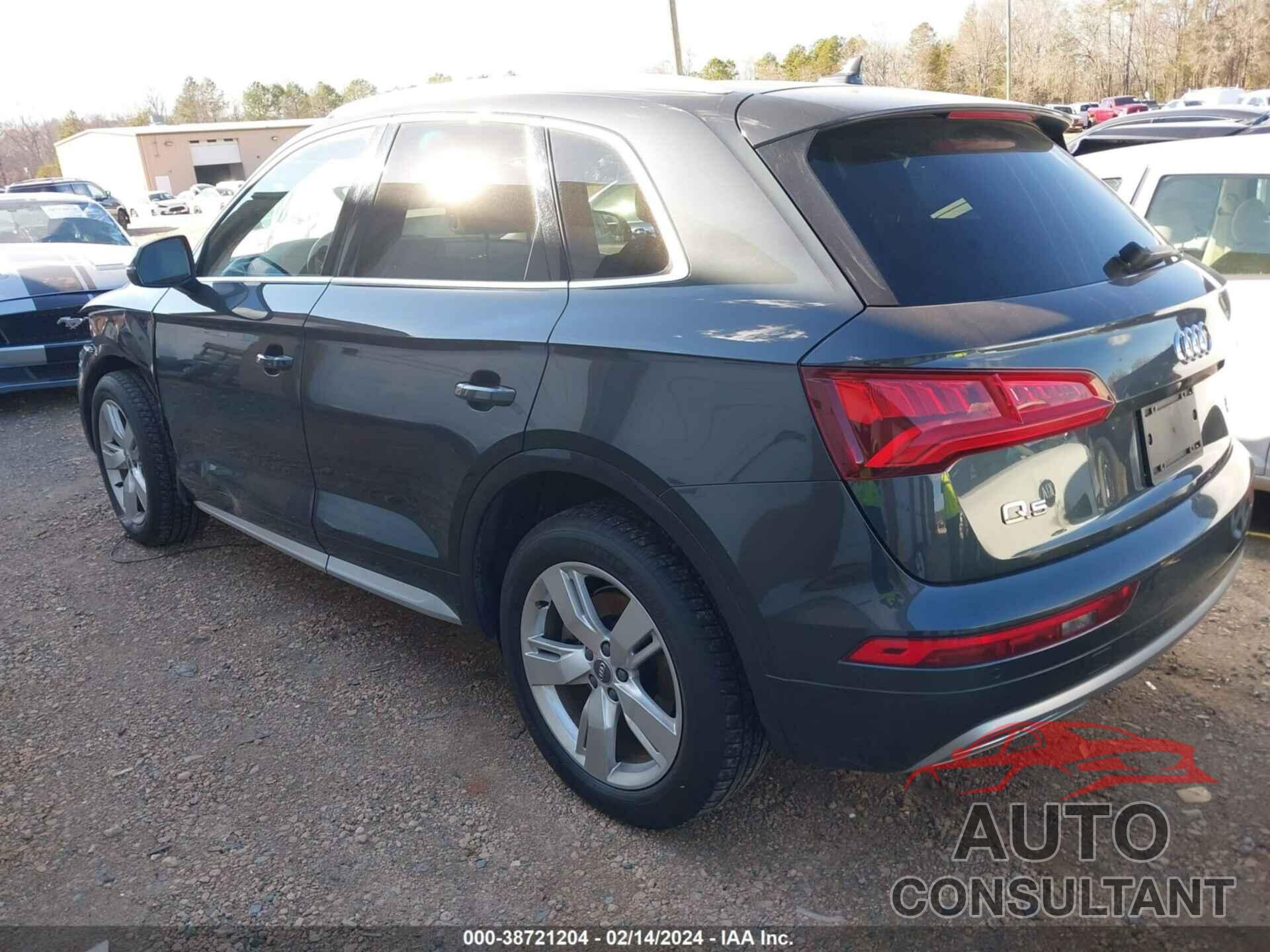 AUDI Q5 2018 - WA1BNAFY1J2033439